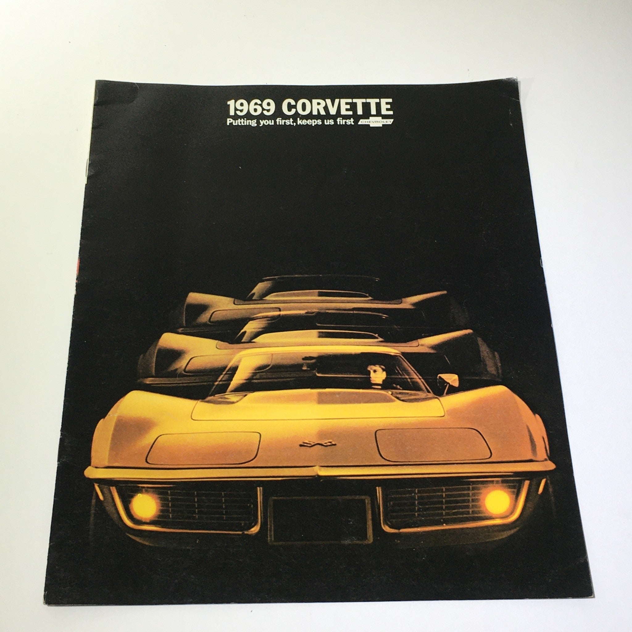 1969 Corvette Stingray Convertible/Corvette Stingray Coupe Car Catalog Brochure