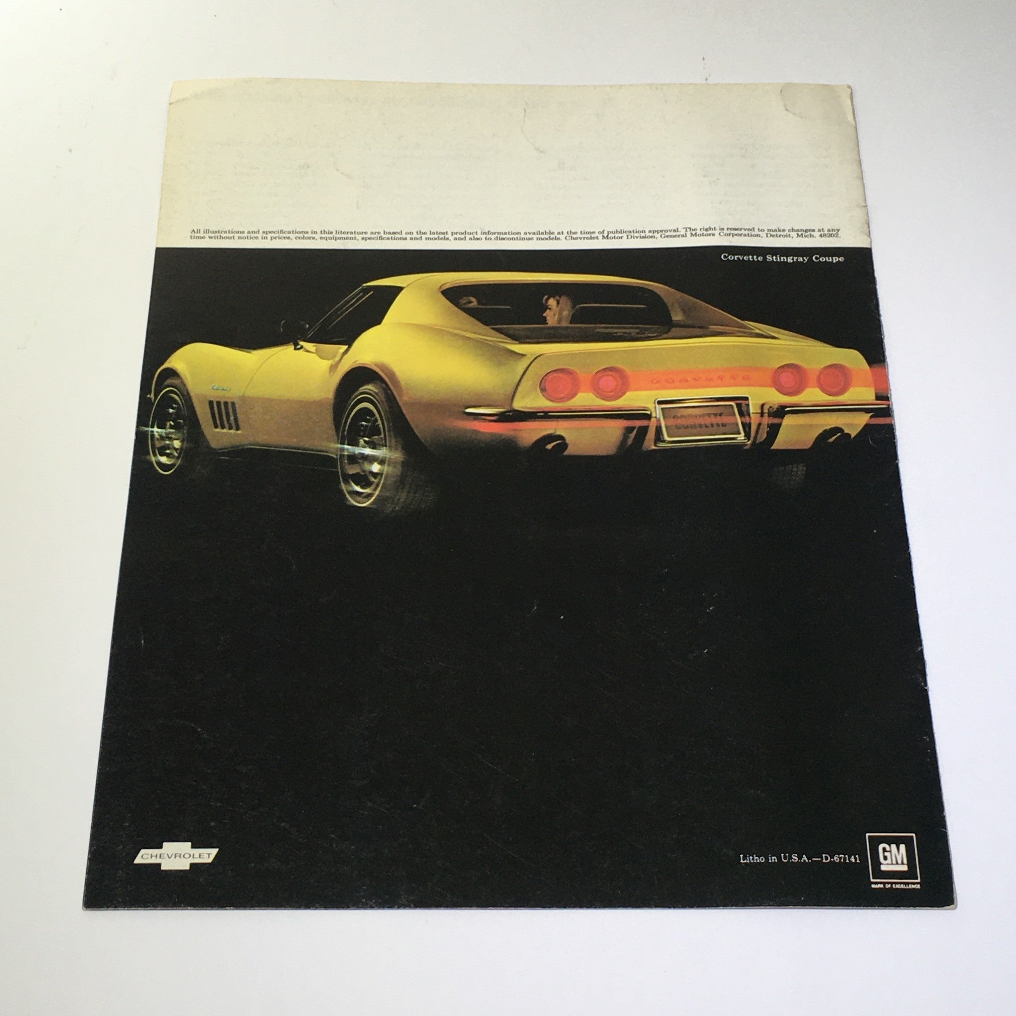 1969 Corvette Stingray Convertible/Corvette Stingray Coupe Car Catalog Brochure