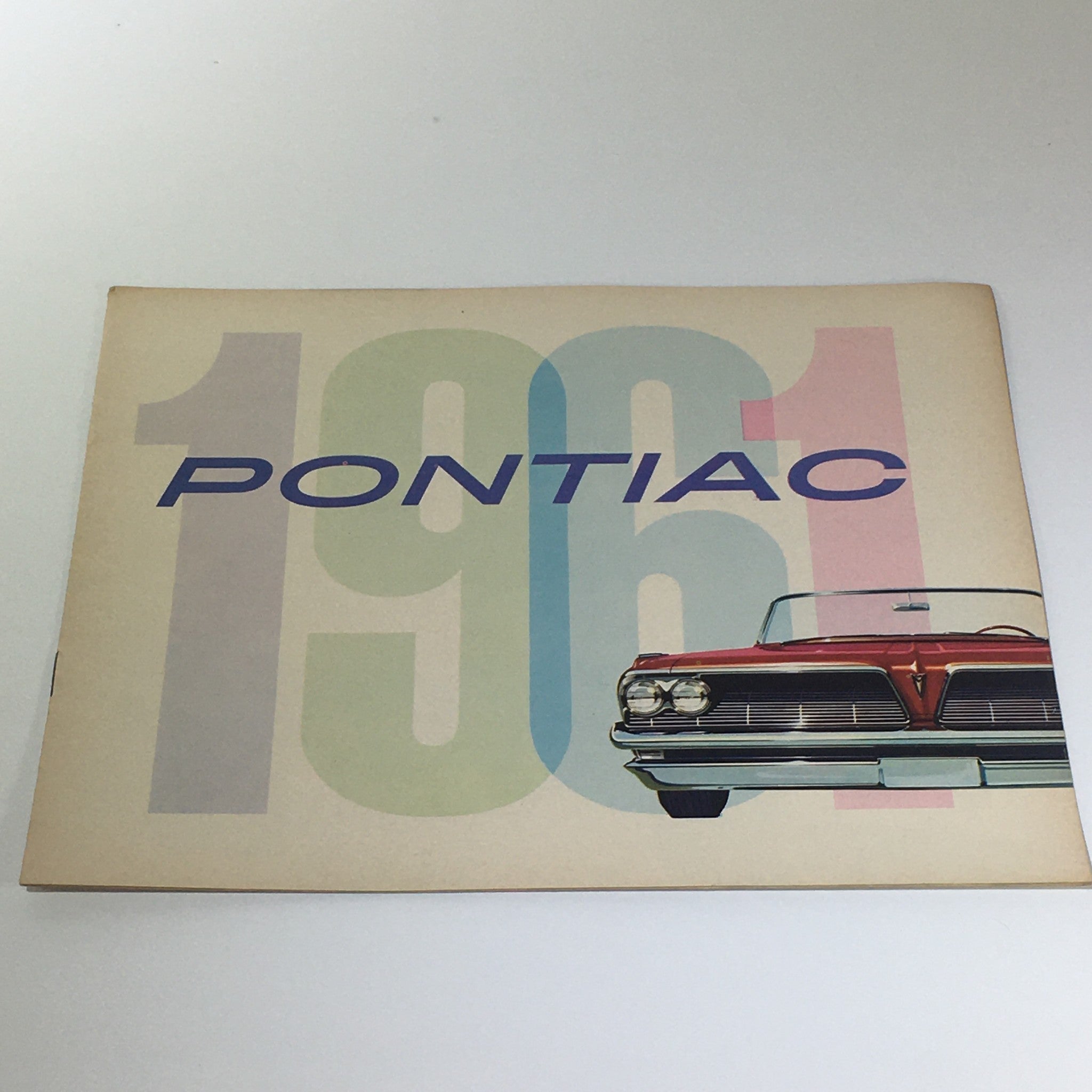 Pontiac 1961 Catalina 6 to 9-Passenger Safari Wide-Track Car Catalog Brochure