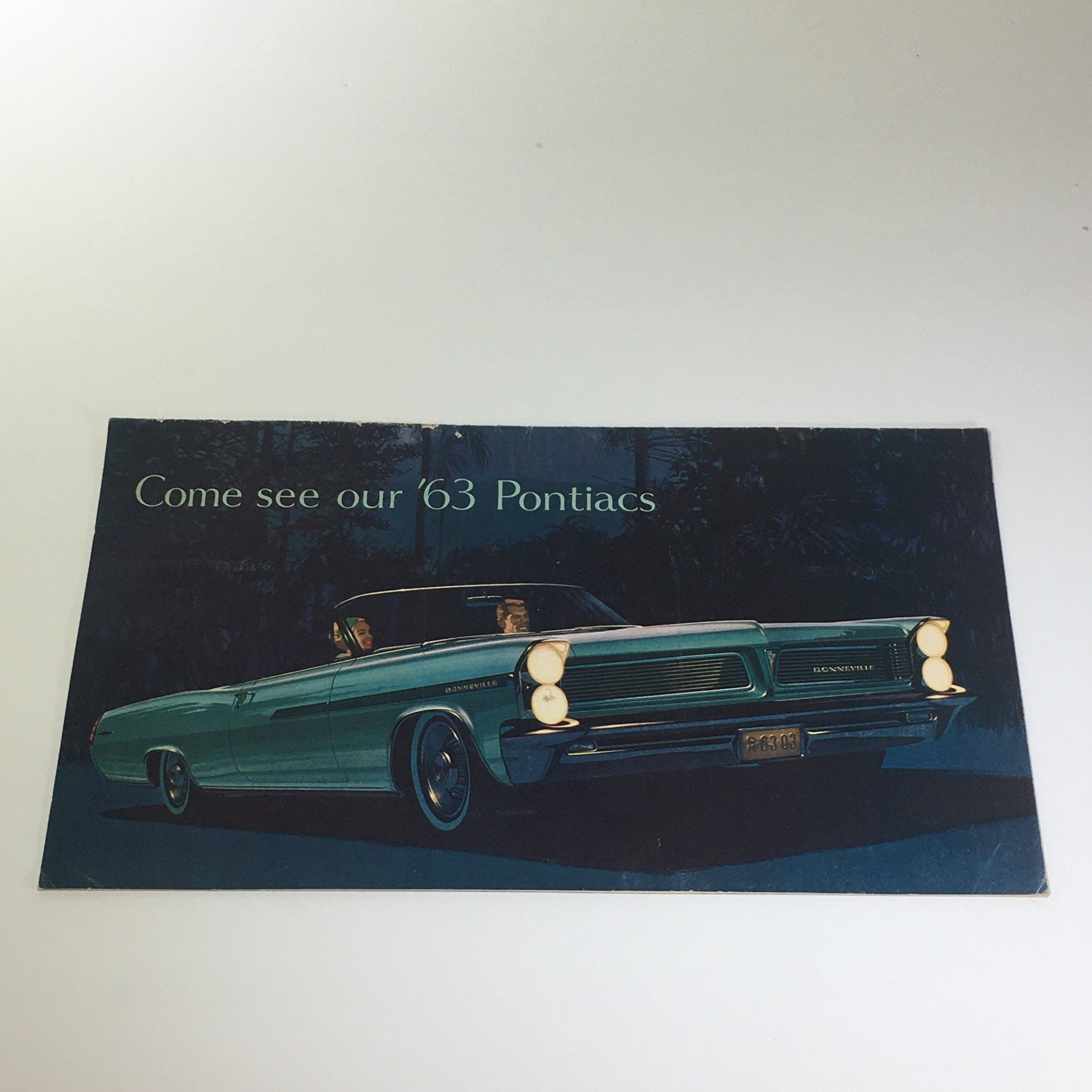 1963 Pontiacs' The Bonnevilles Convertible 2-Door Sedan Car Catalog Brochure