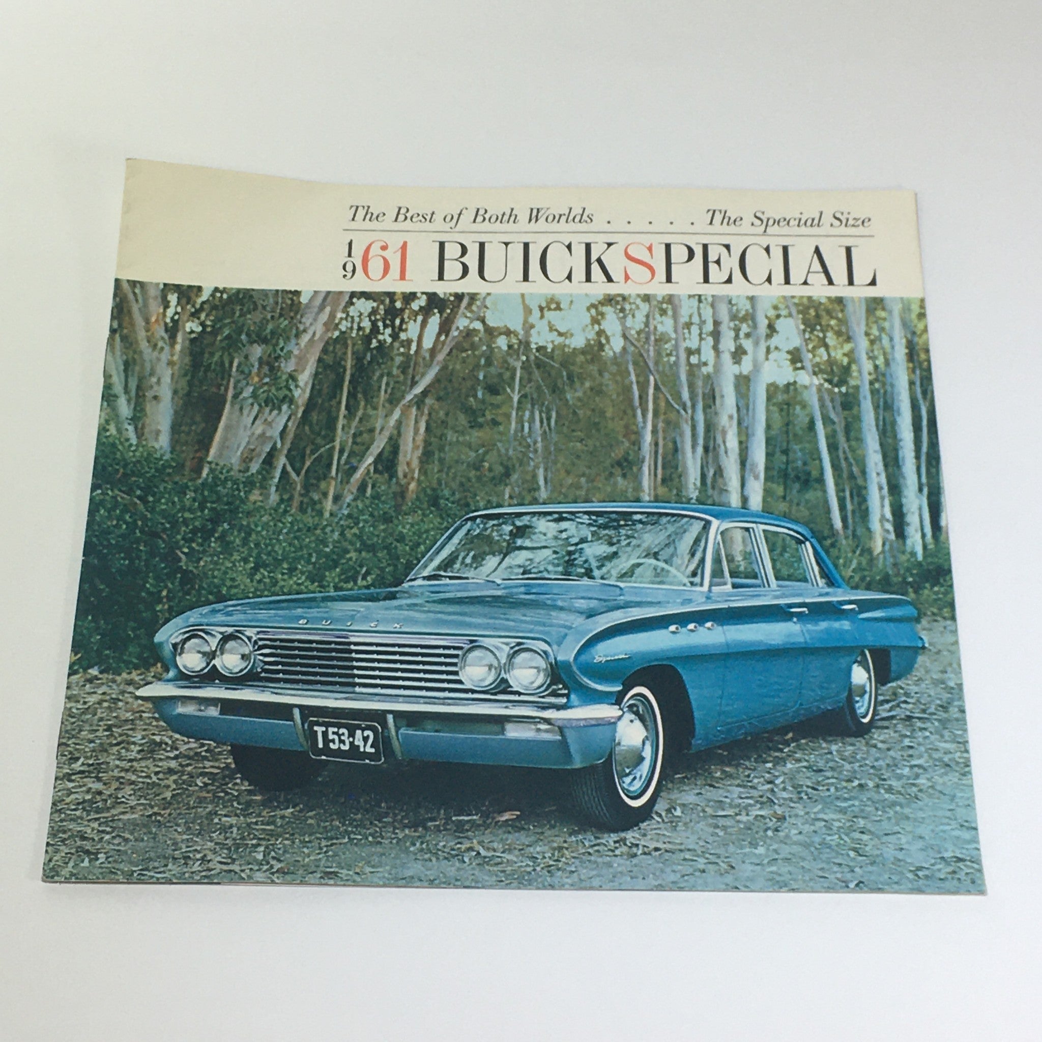 1961 Buick Special New Size 4-Door Sedan and Station Wagon Car Catalog Brochure