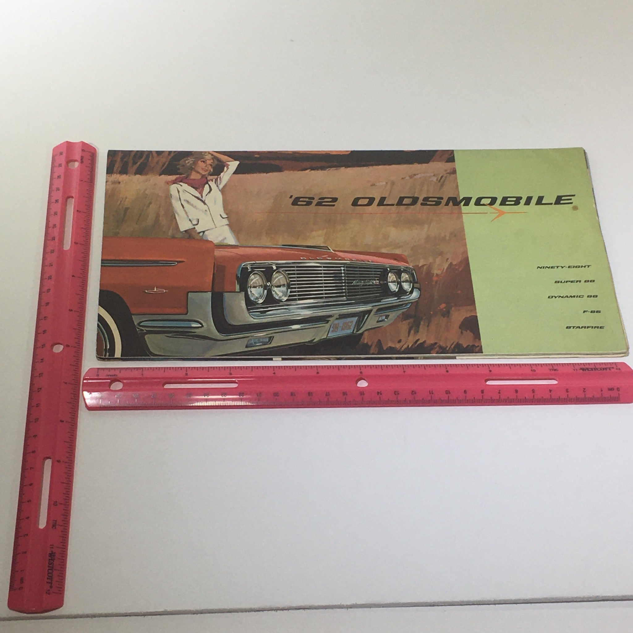 1962 Oldsmobile Cutlass 185 V-8 Engine 4-Door Hardtop Sedan Car Catalog Brochure