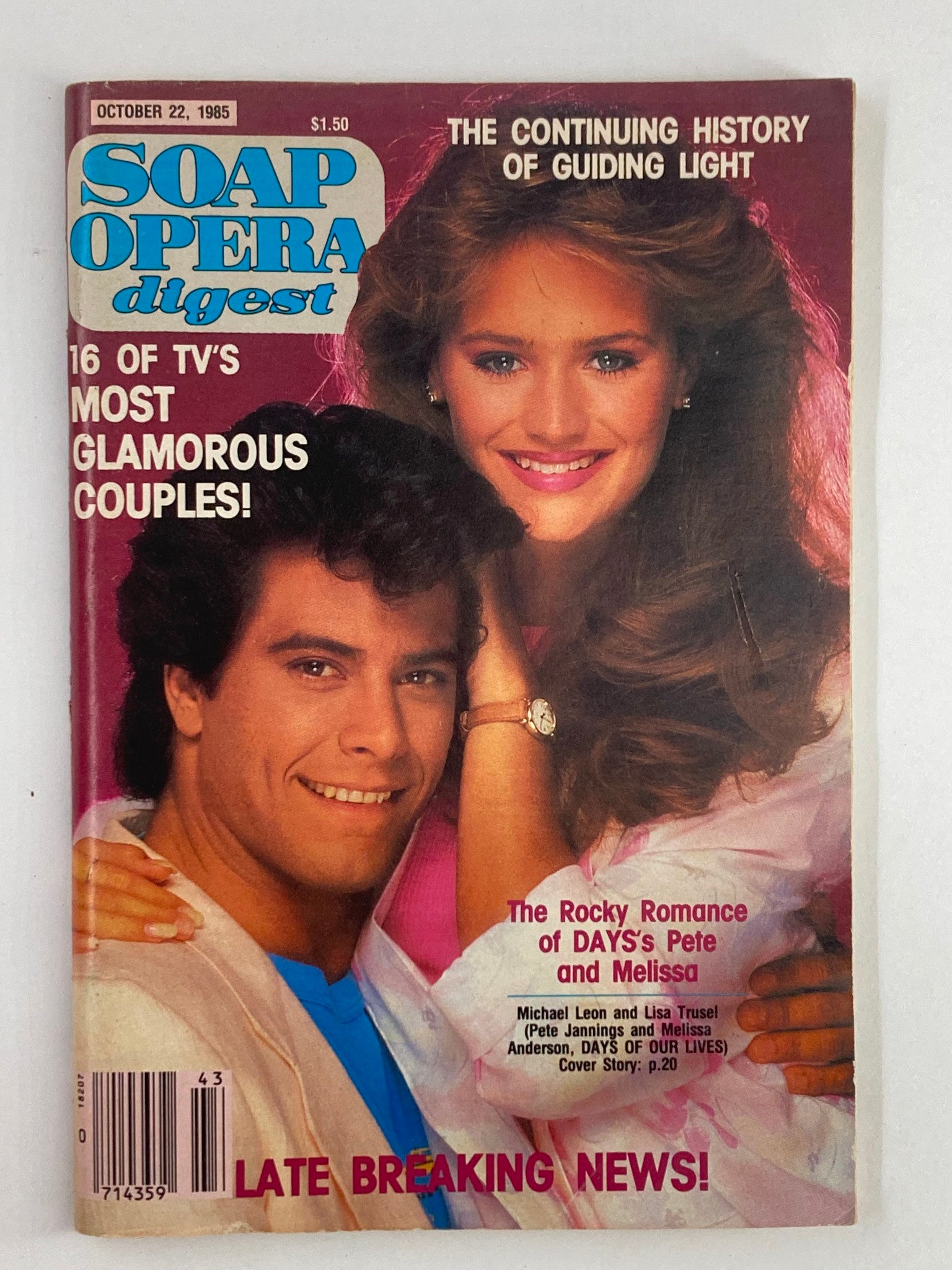 Cover of VTG Soap Opera Digest October 22, 1985, featuring Michael Leon and Lisa Trusel, showcasing glamorous TV couples and highlighting the ongoing story of Guiding Light.