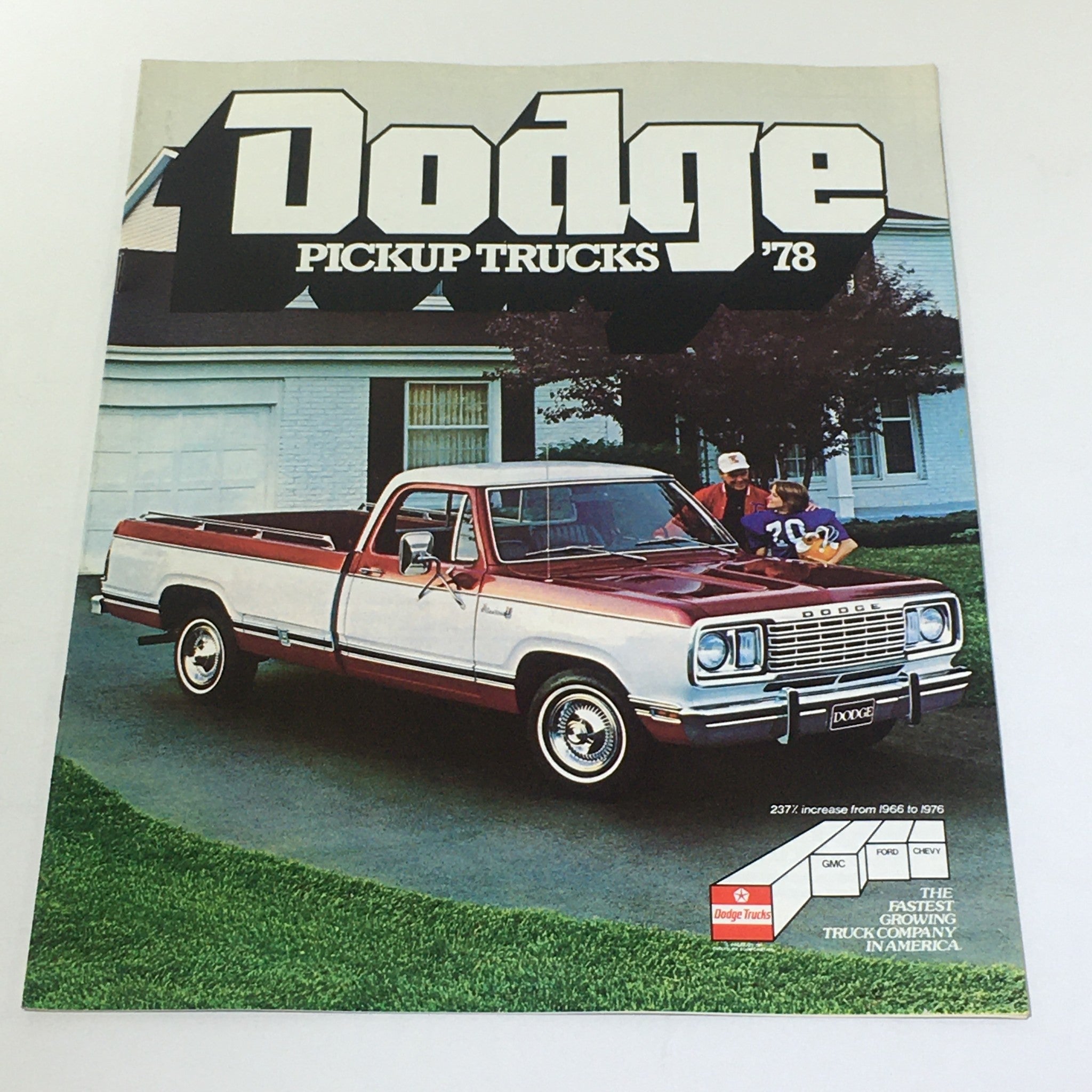 Vintage Dodge Pickup Trucks 1978 Opt 2 or 4 Wheel Drive Cab Car Catalog Brochure