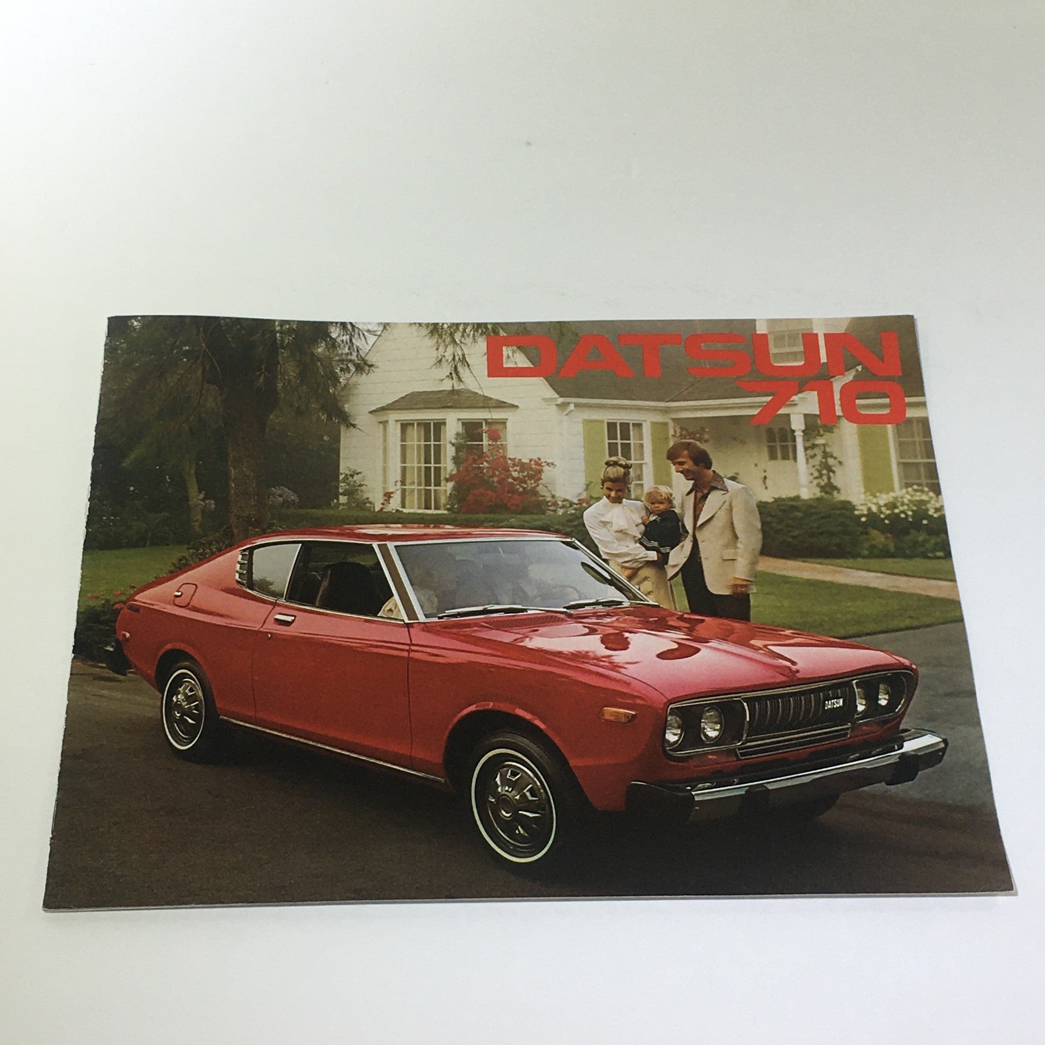 Vintage 1976 Datsun 710 2-Door Hardtop Sedan 100-HP 4-Speed Manual Car Brochure