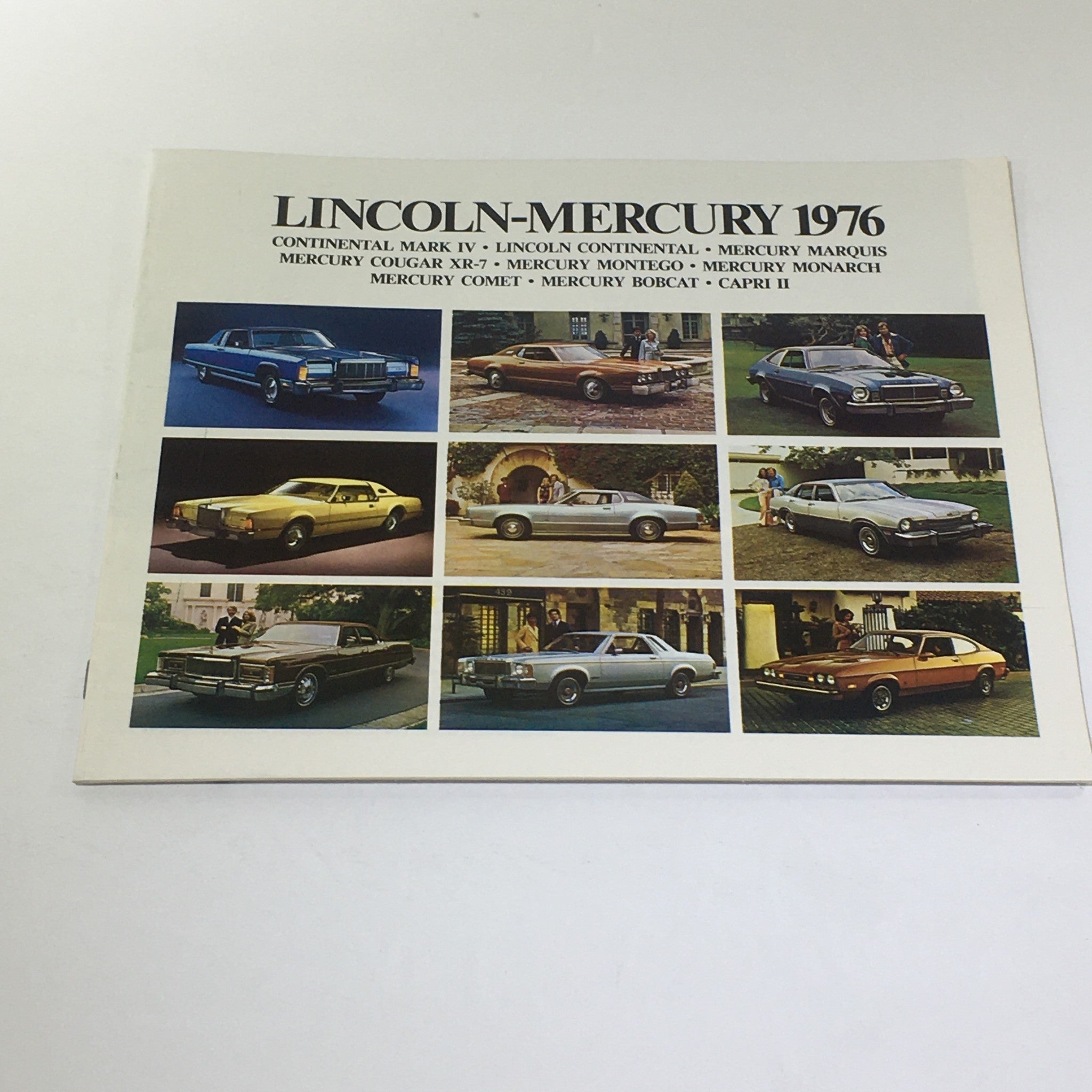 Vintage Lincoln-Mercury 1976 Mercury Grand Monarch Ghia 250-IV Eng. Car Brochure