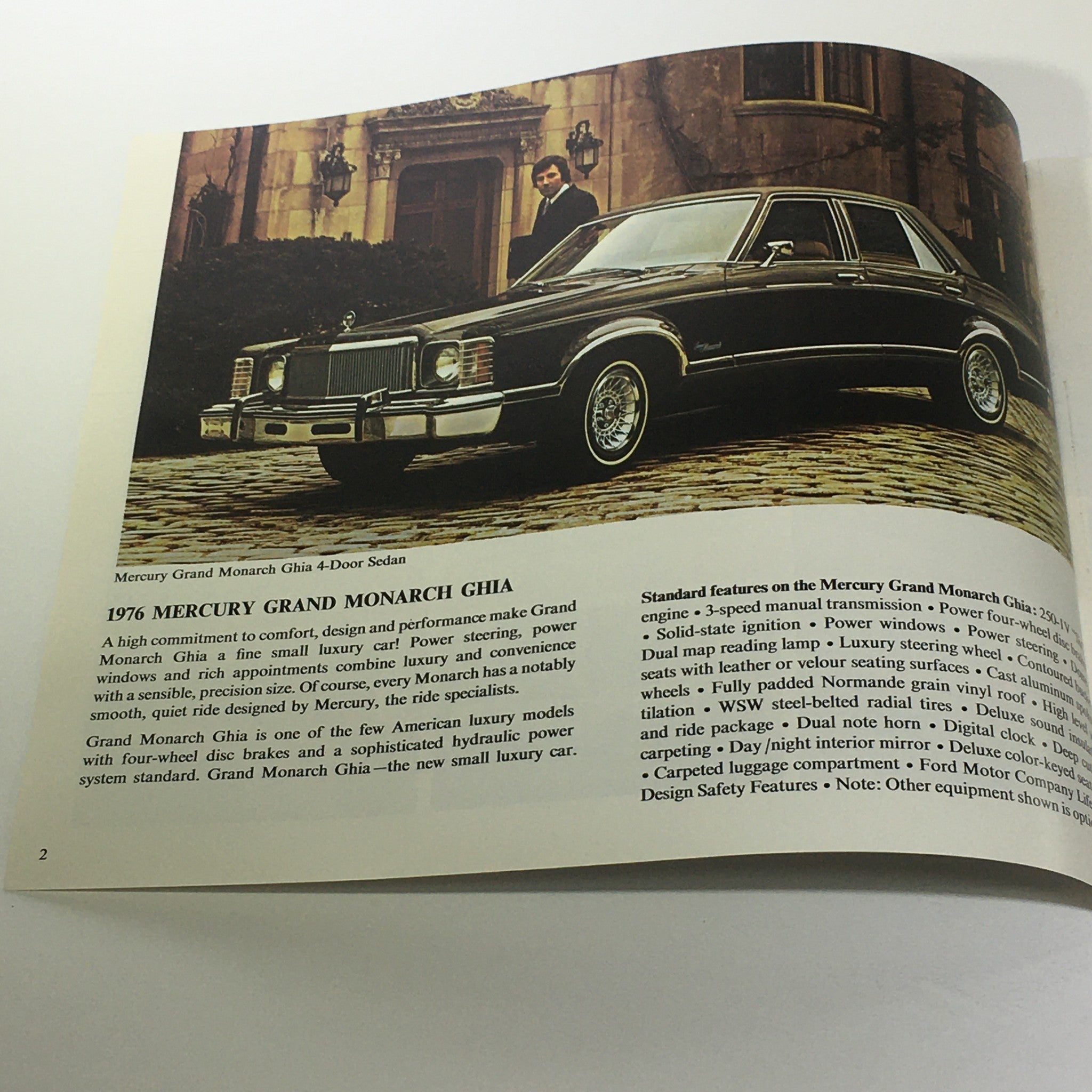 Vintage Lincoln-Mercury 1976 Mercury Grand Monarch Ghia 250-IV Eng. Car Brochure