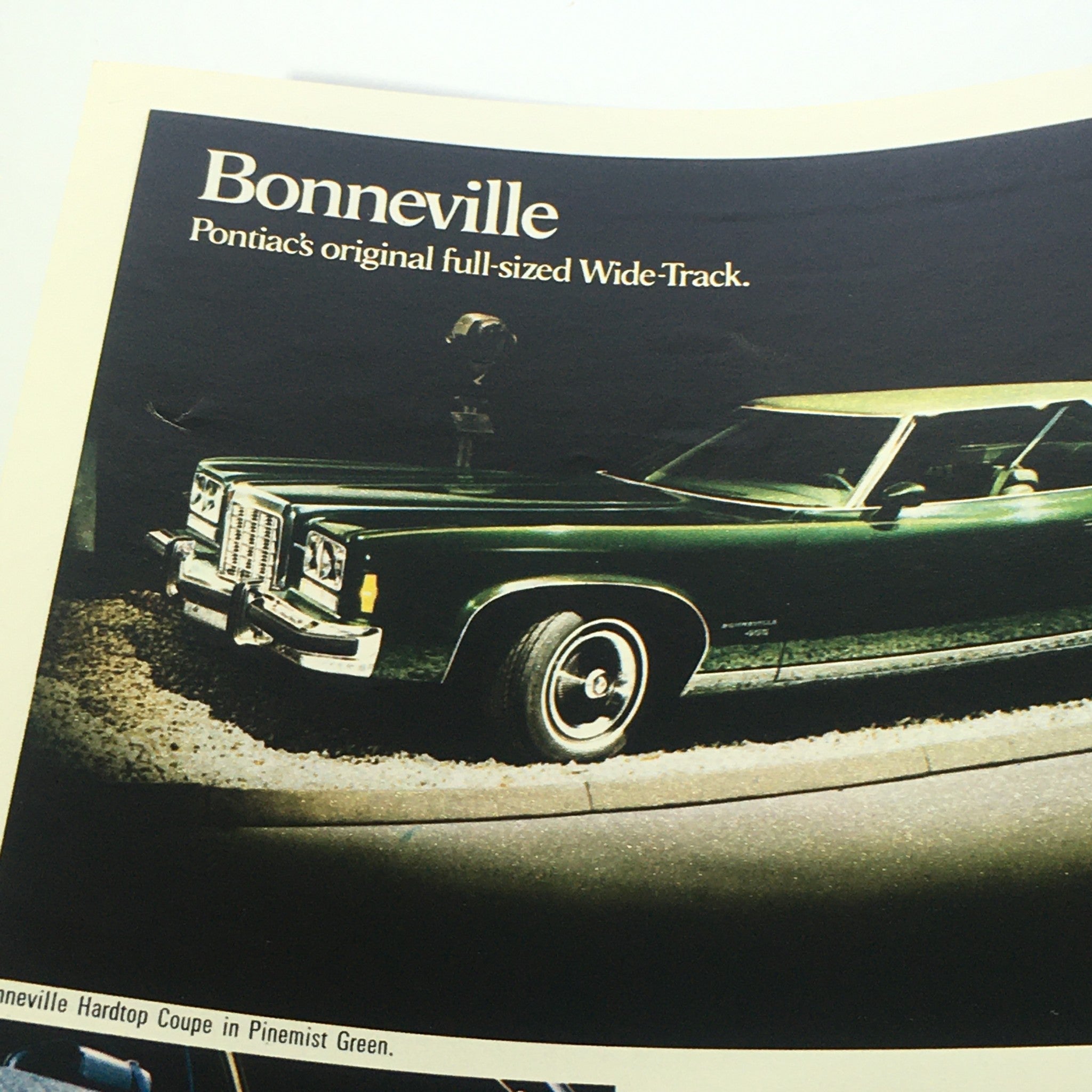 1974 Pontiac Grand Ville 4-Door Hardtop V-8 Sedan Car Auto Catalog Brochure