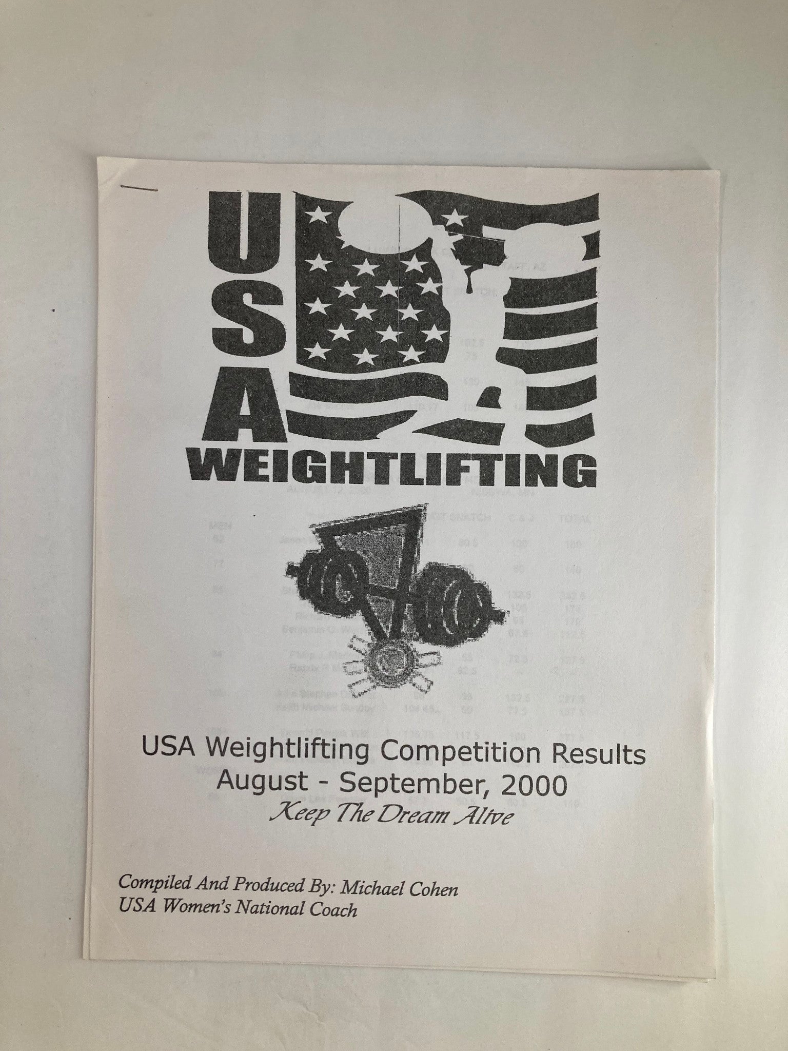 Cover page of 'Weightlifting USA August-September 2000 Keep The Dream Alive' showcasing USA Weightlifting competition results.