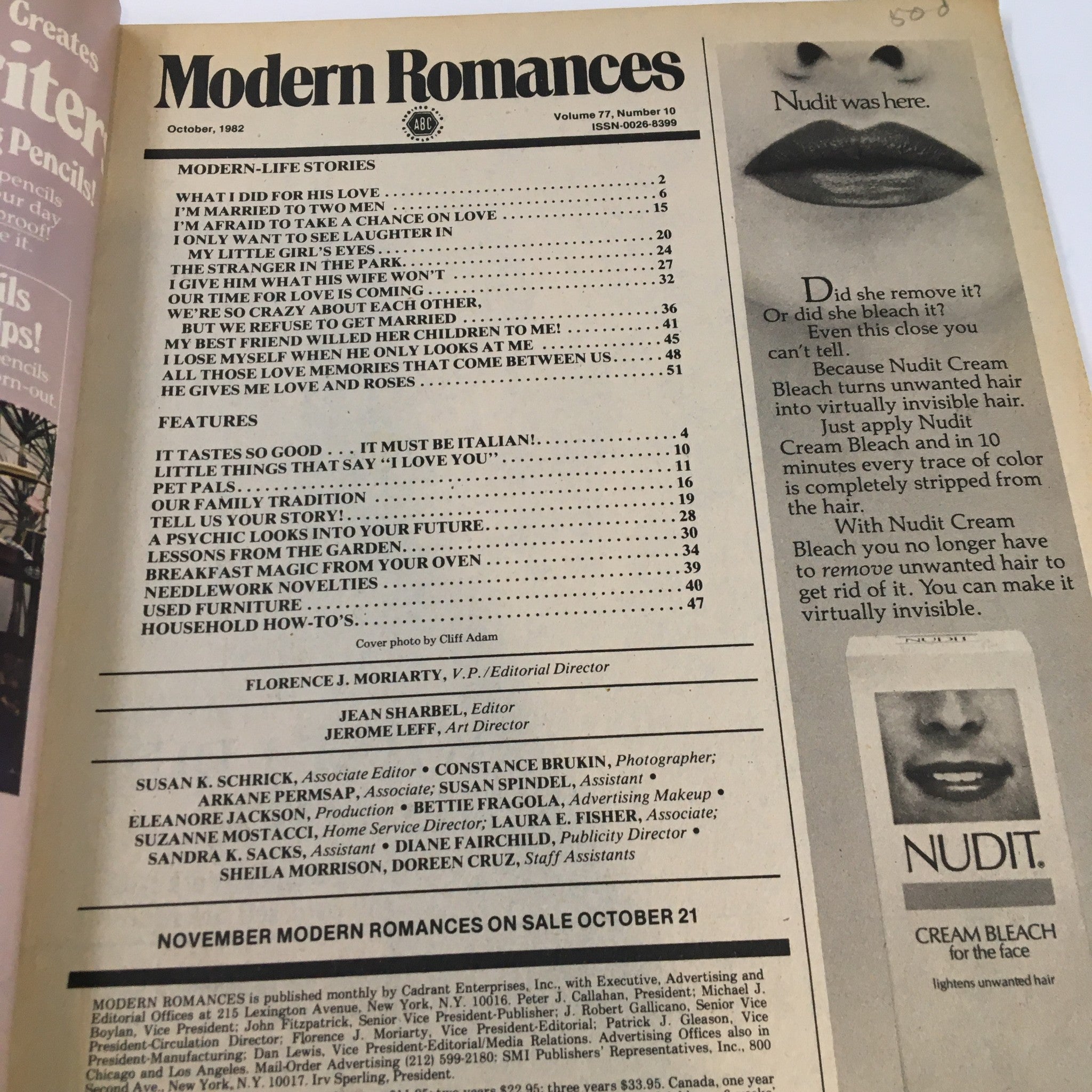 Modern Romances Magazine October 1982 I'm Married To Two Men No Label