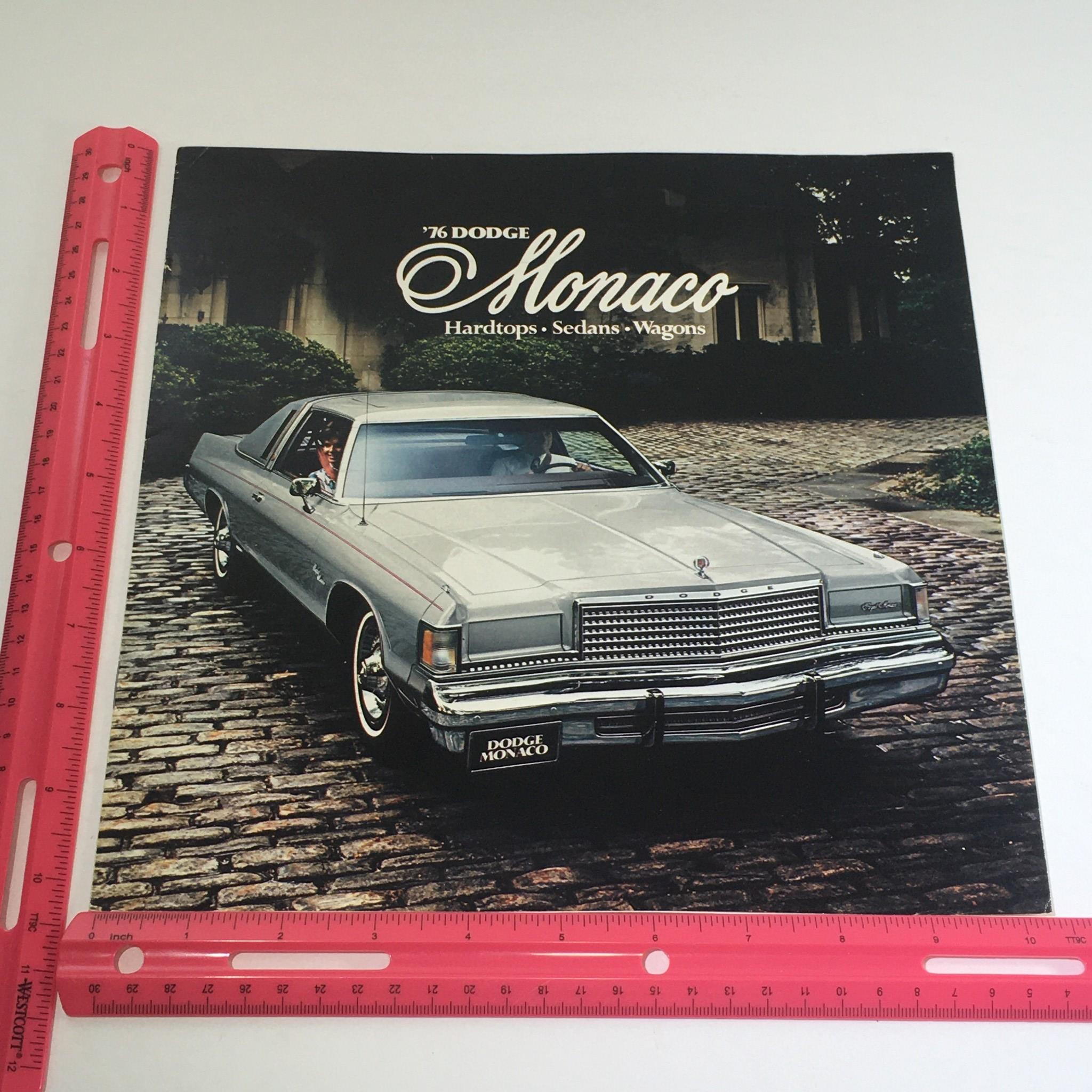 1976 Dodge Monaco Hardtops, Sedans, Wagons Dealership Car Auto Brochure Catalog