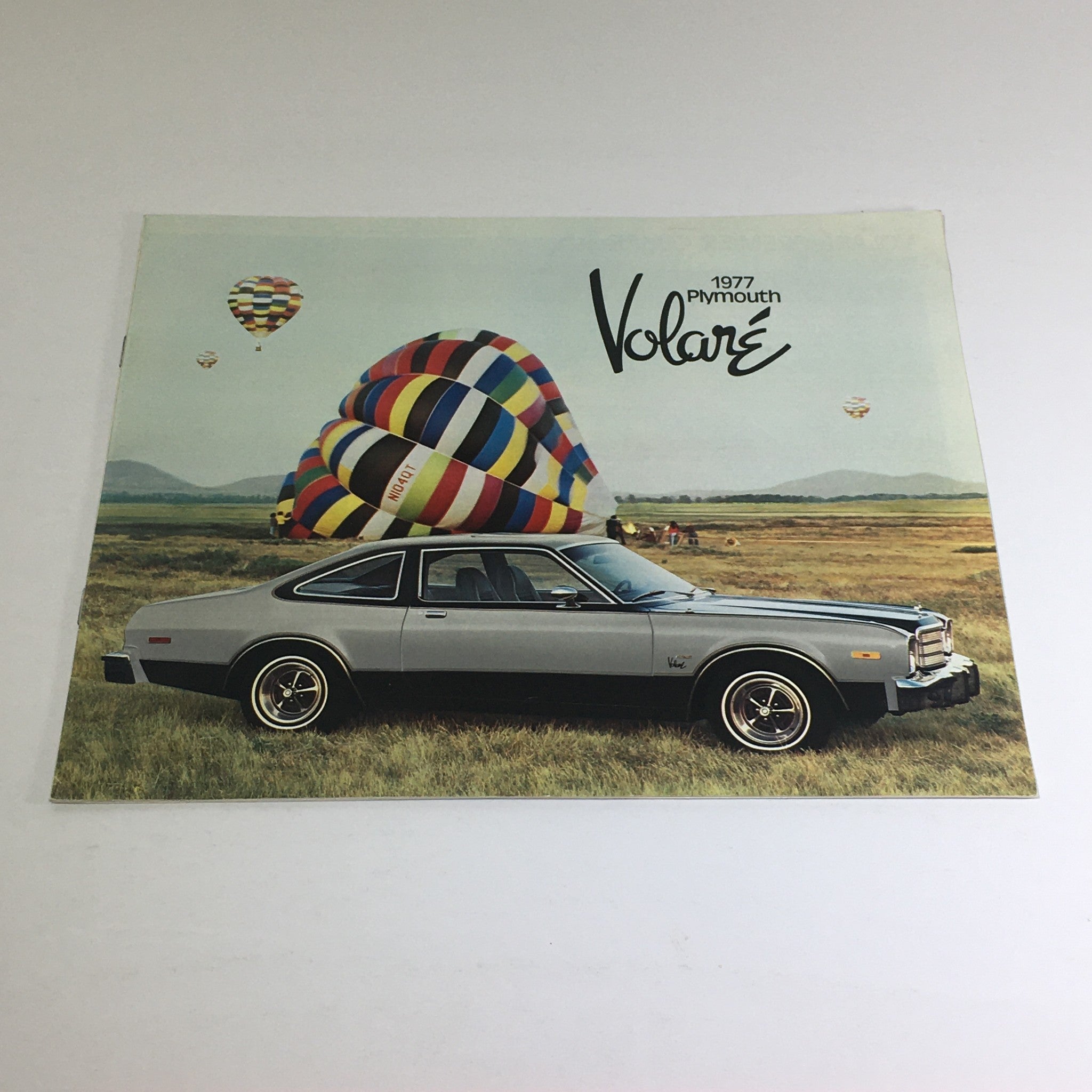 1977 Plymouth Volare Custom Two-Tone Coupe Dealership Car Auto Brochure Catalog