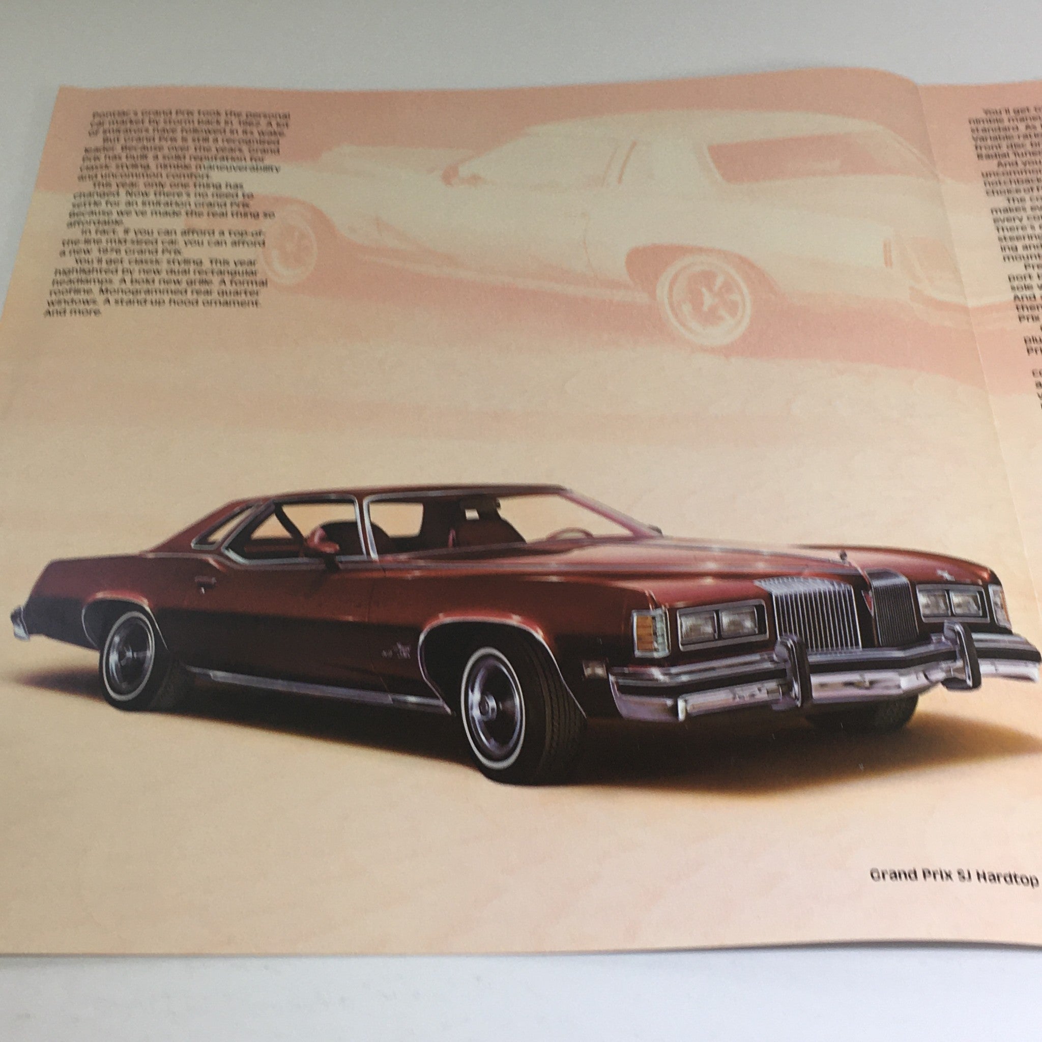 1976 Pontiac Grand Prix SJ Hardtop Dealership Car Auto Brochure Catalog