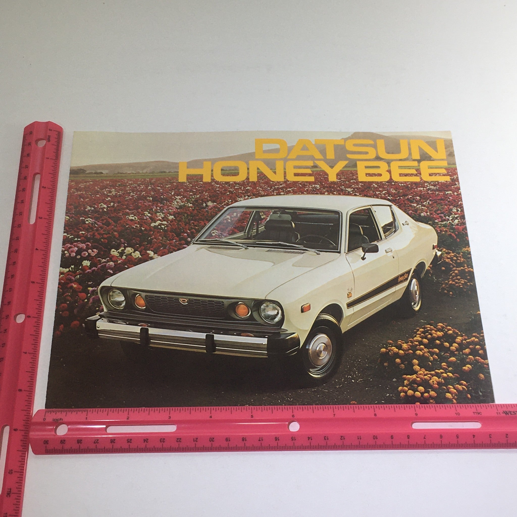 1976 Datsun Honey Bee b210 Specification Dealership Car Auto Brochure Catalog