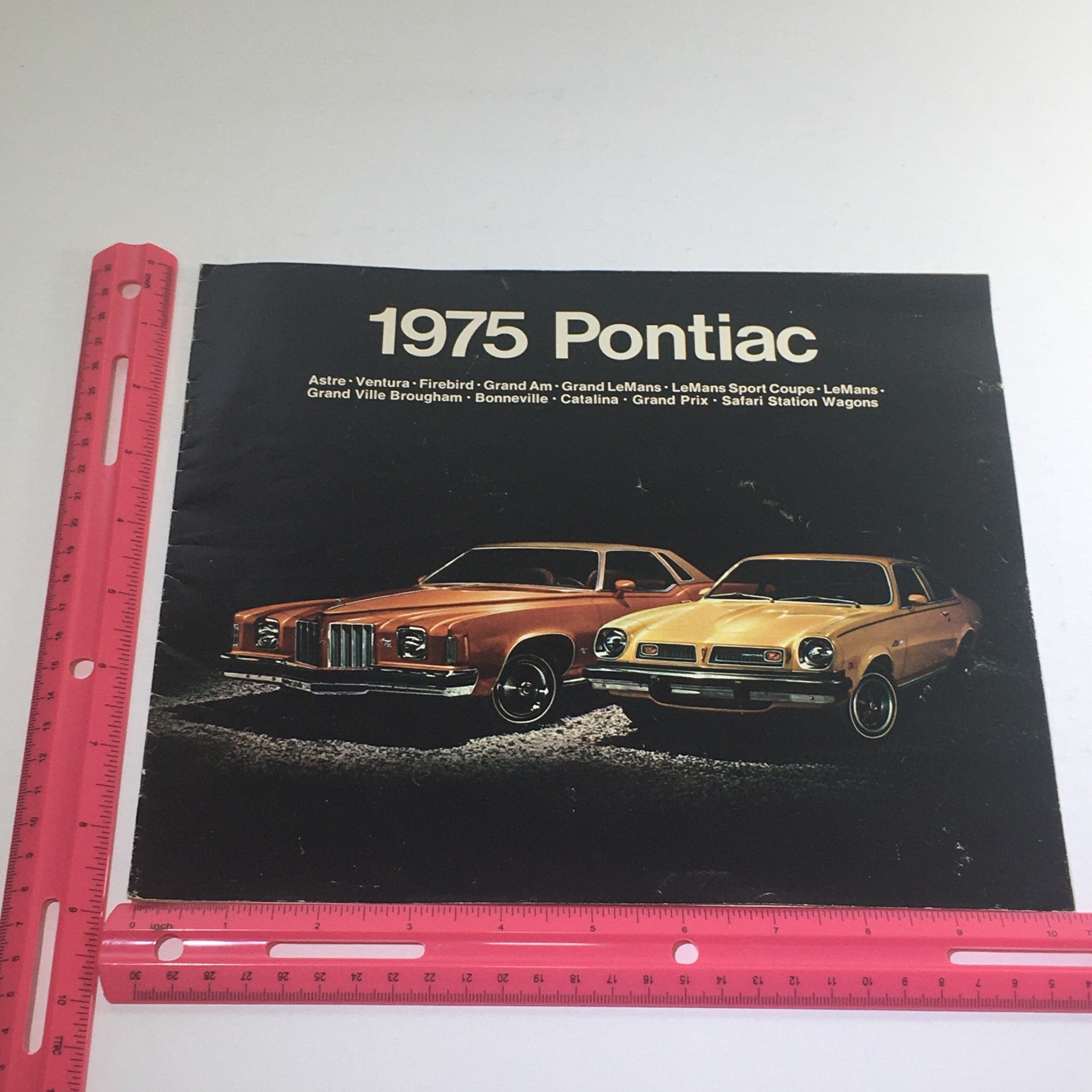 1975 Pontiac Astre/Ventura/Firebird Wagons Dealership Car Auto Brochure Catalog