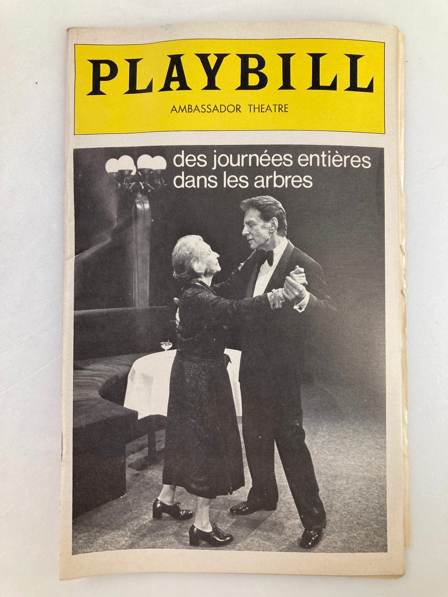 1976 Playbill Ambassador Theatre Des Journees Entieres Dans Les Arbres