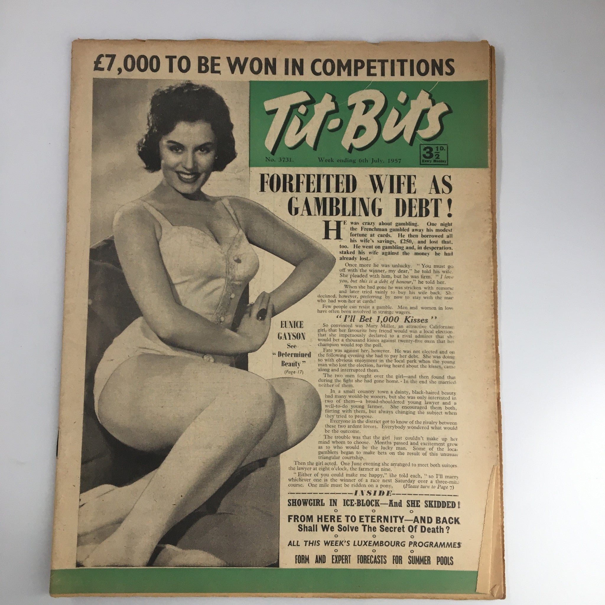 VTG Tit-Bits Magazine July 6 1957 Eunice Gayson Determined Beauty No Label