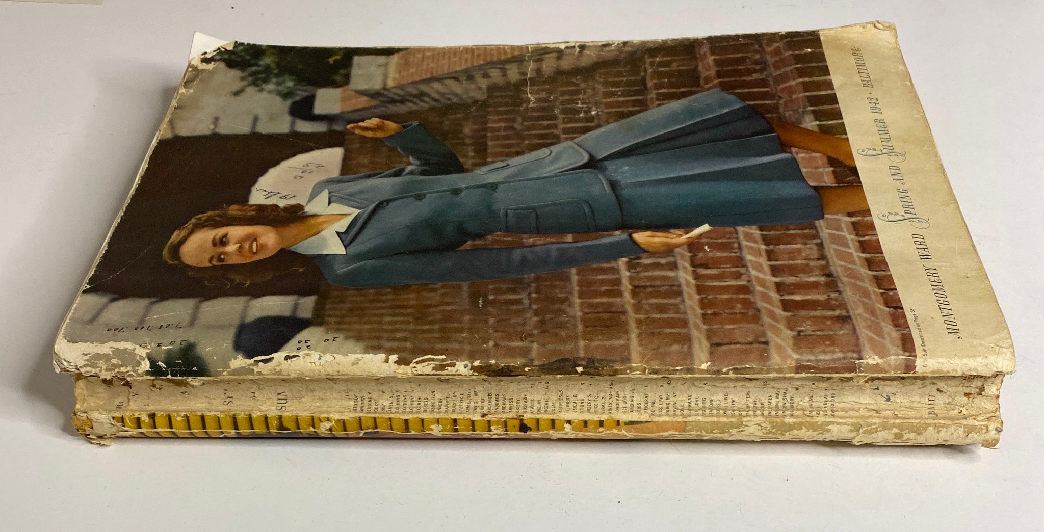 1942 Montgomery Ward Spring and Summer Catalog GD Interior