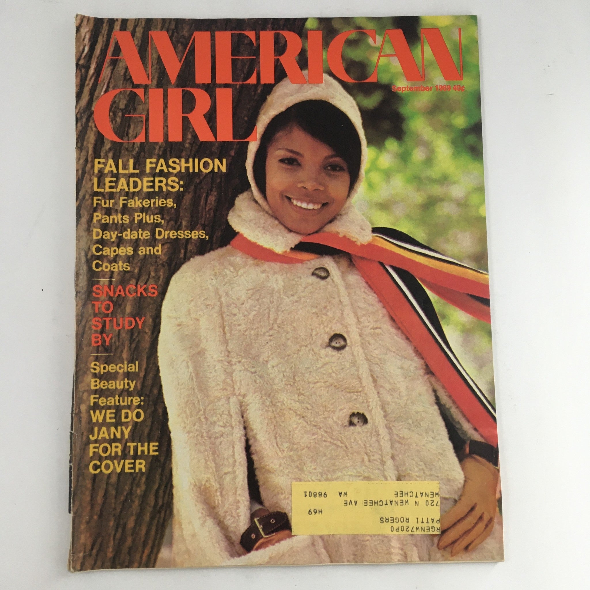 American Girl Magazine September 1969 We Do Jany For The Cover & Fur Fakeries