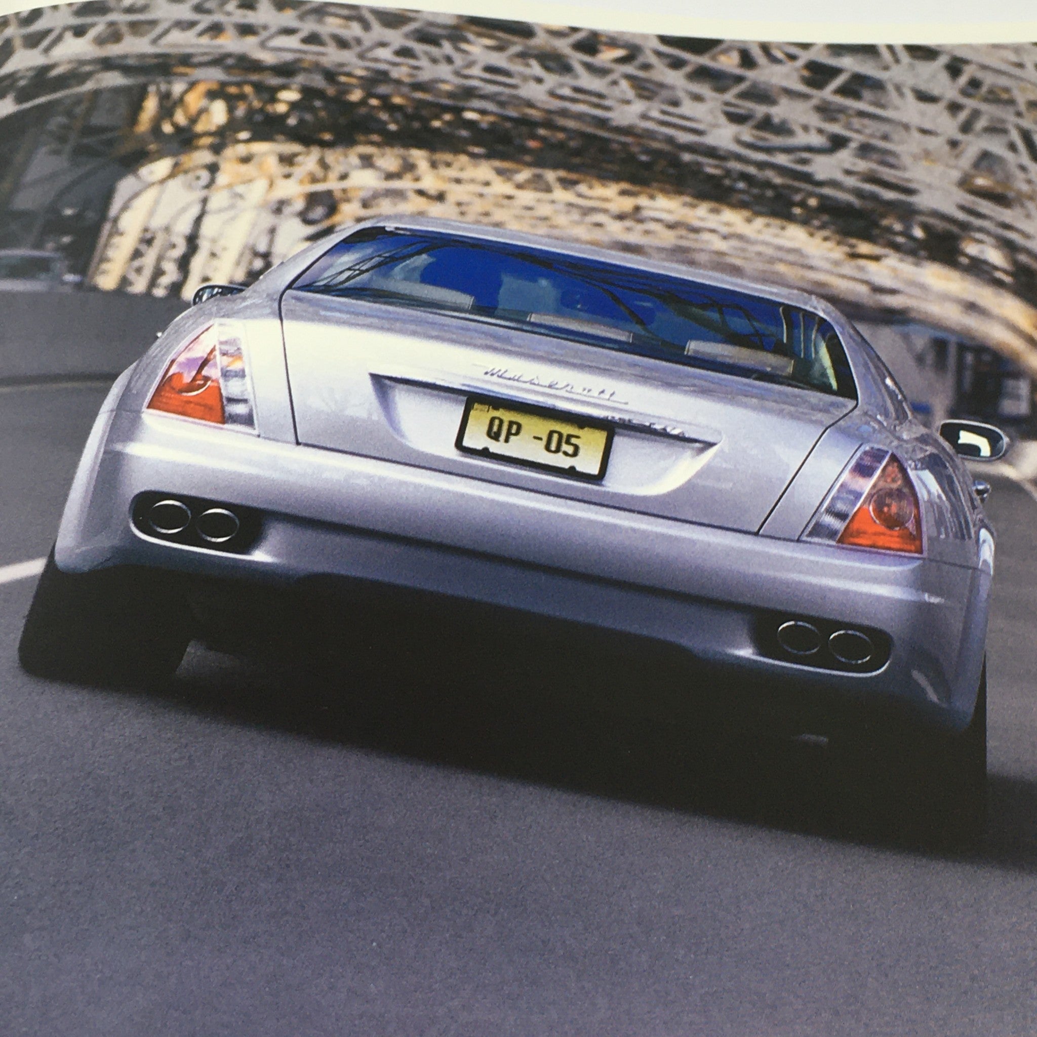 2004 Maserati Quattroporte Dealership Car Auto Brochure Catalog