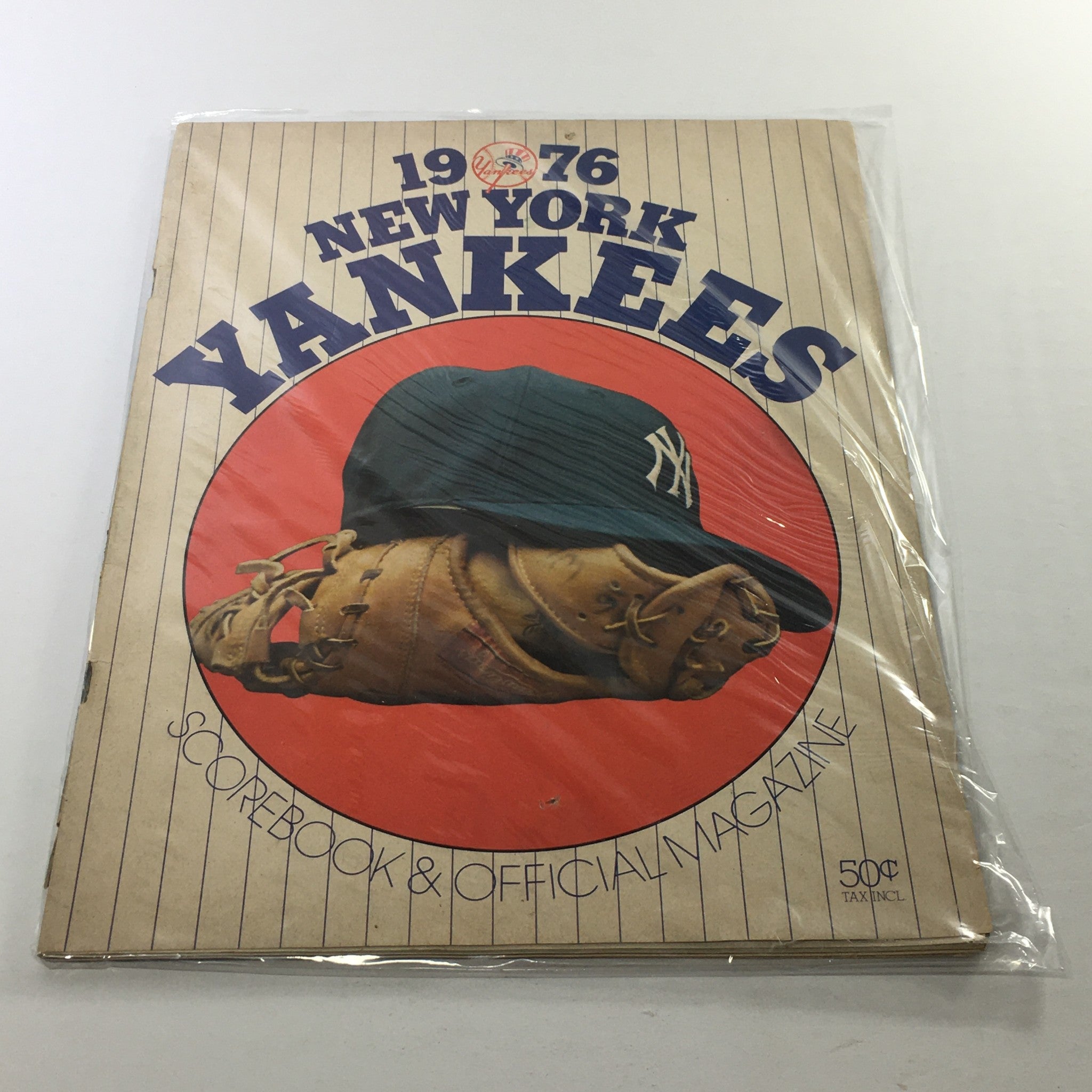 1976 New York Yankees Score Book and Official Magazine