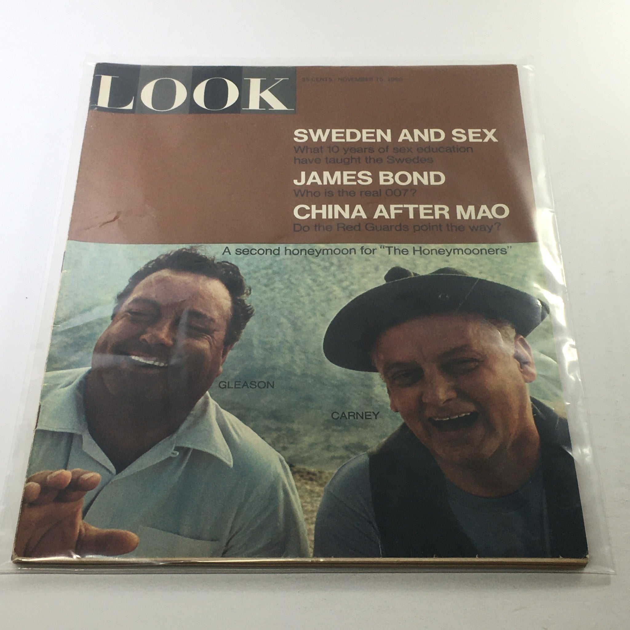 Look Magazine: November 15 1966 - Sweden And Sex/James Bond/China After Mao