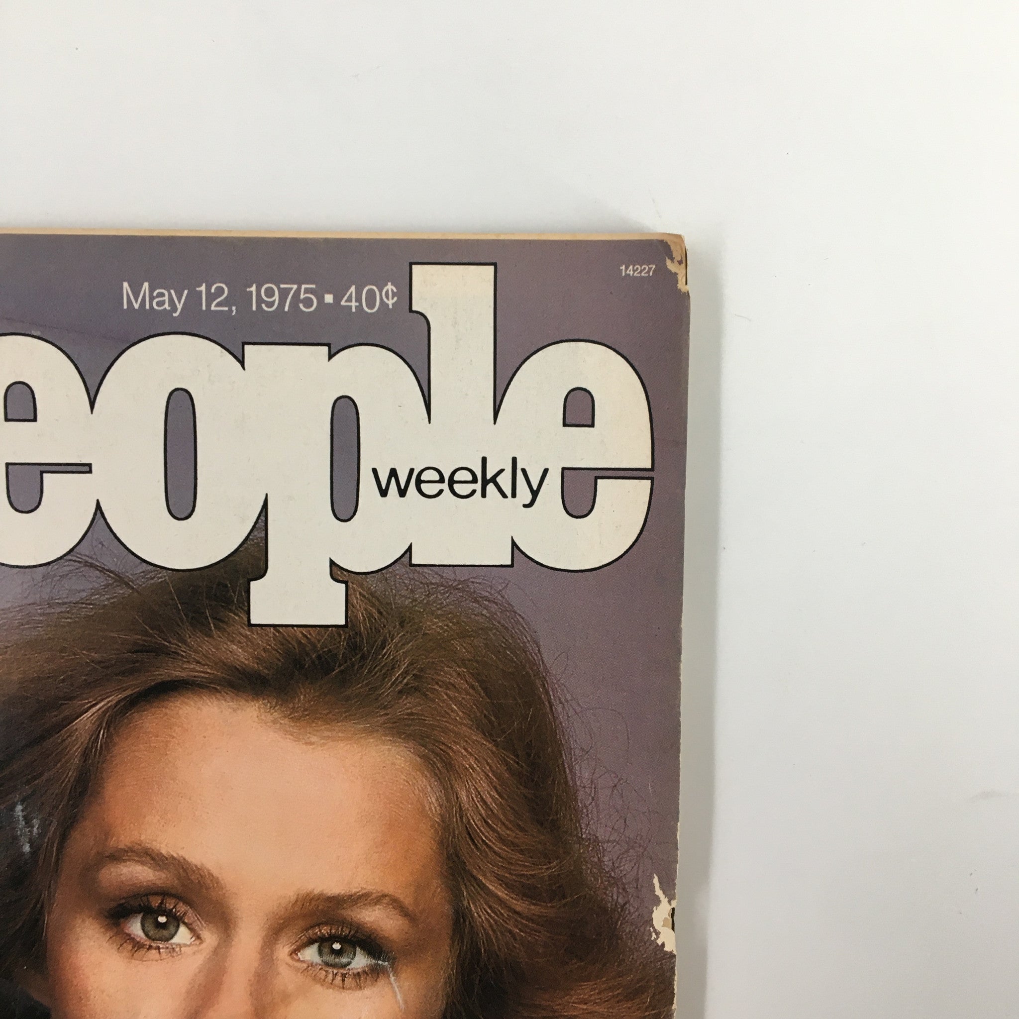 People Weekly Magazine May 12 1975 Super-Model Lauren Hutton No Label