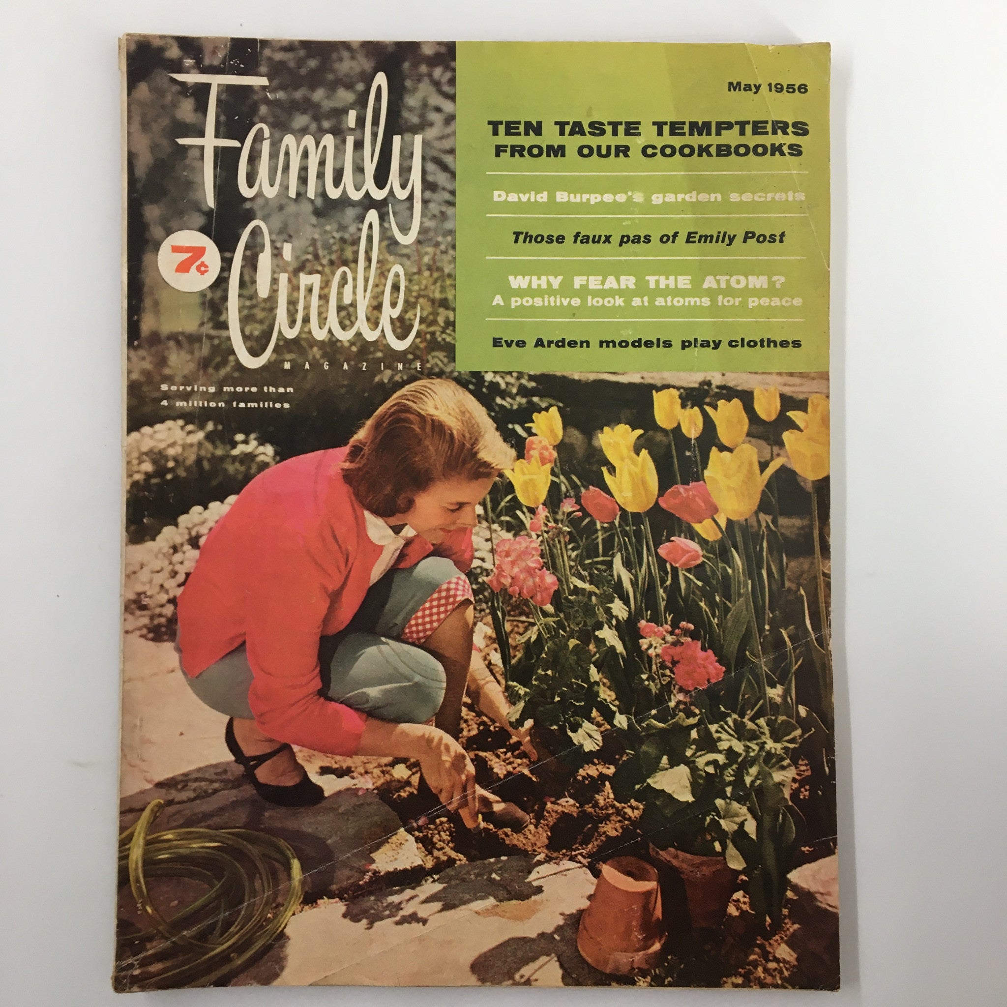 VTG Family Circle Magazine May 1956 Eve Arden Models Play Clothes No Label