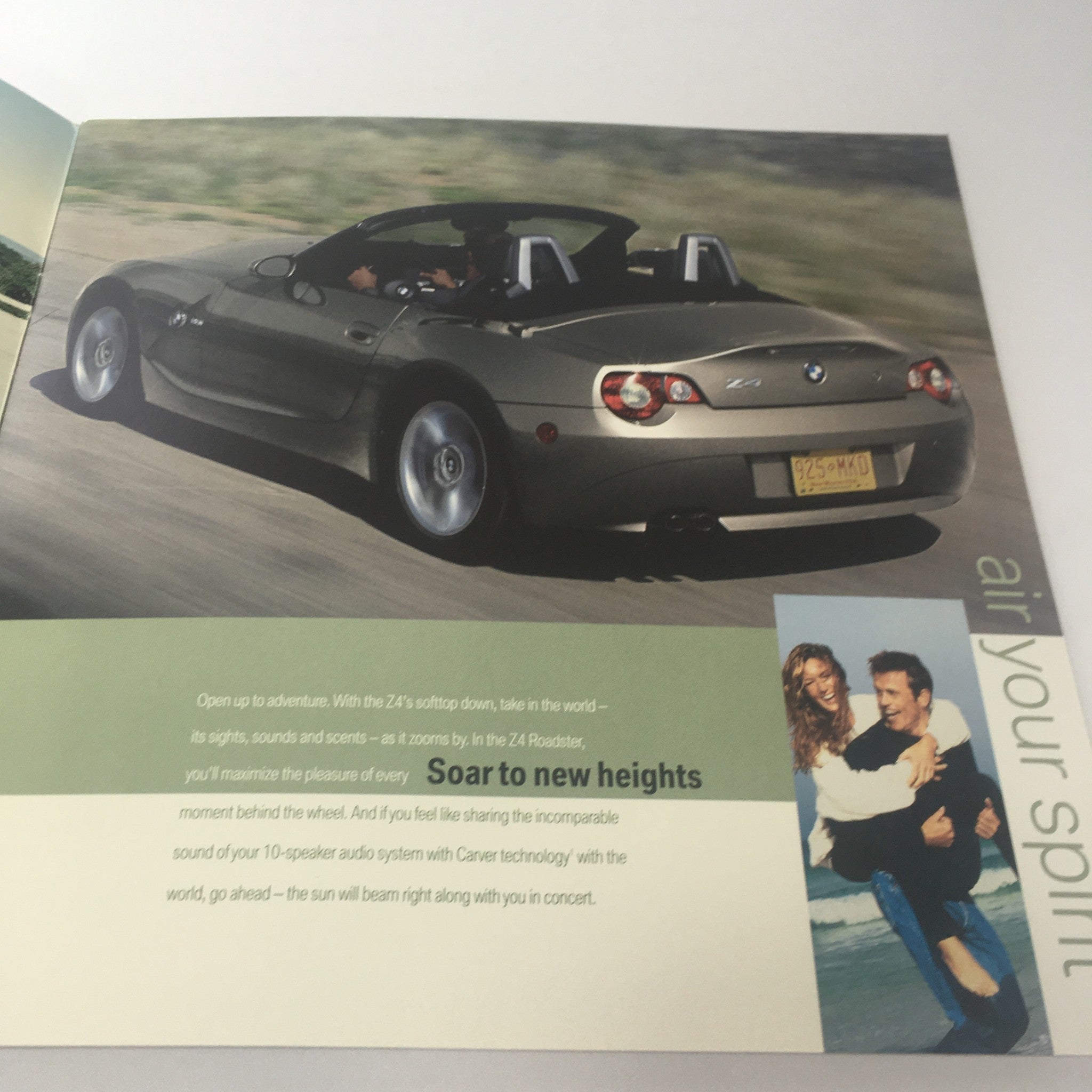 2005 BMW Z4 3.0i U.O.U. Dealership Car Auto Brochure Catalog