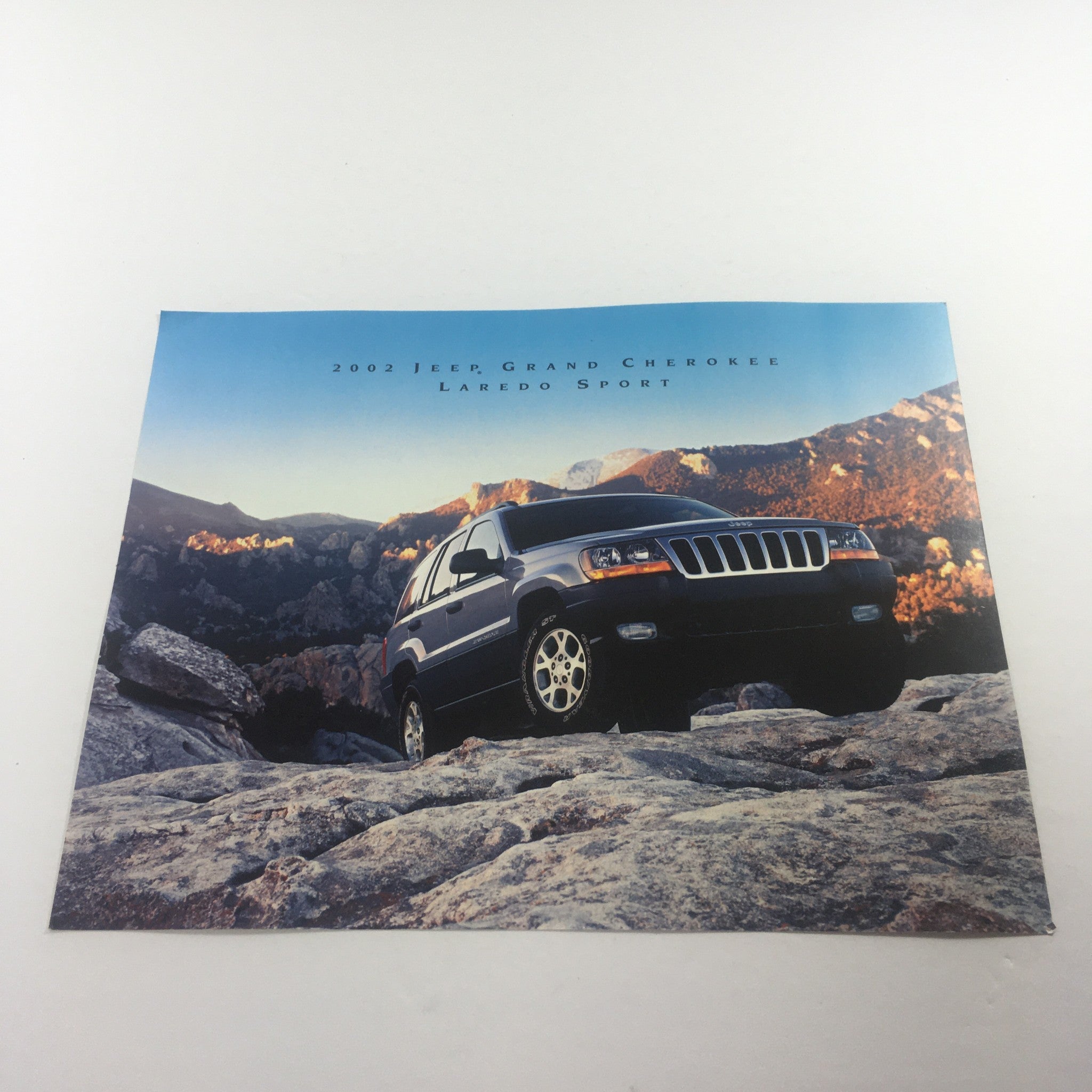 2002 Jeep Grand Cherokee Laredo Sport Dealership Car Auto Brochure Catalog