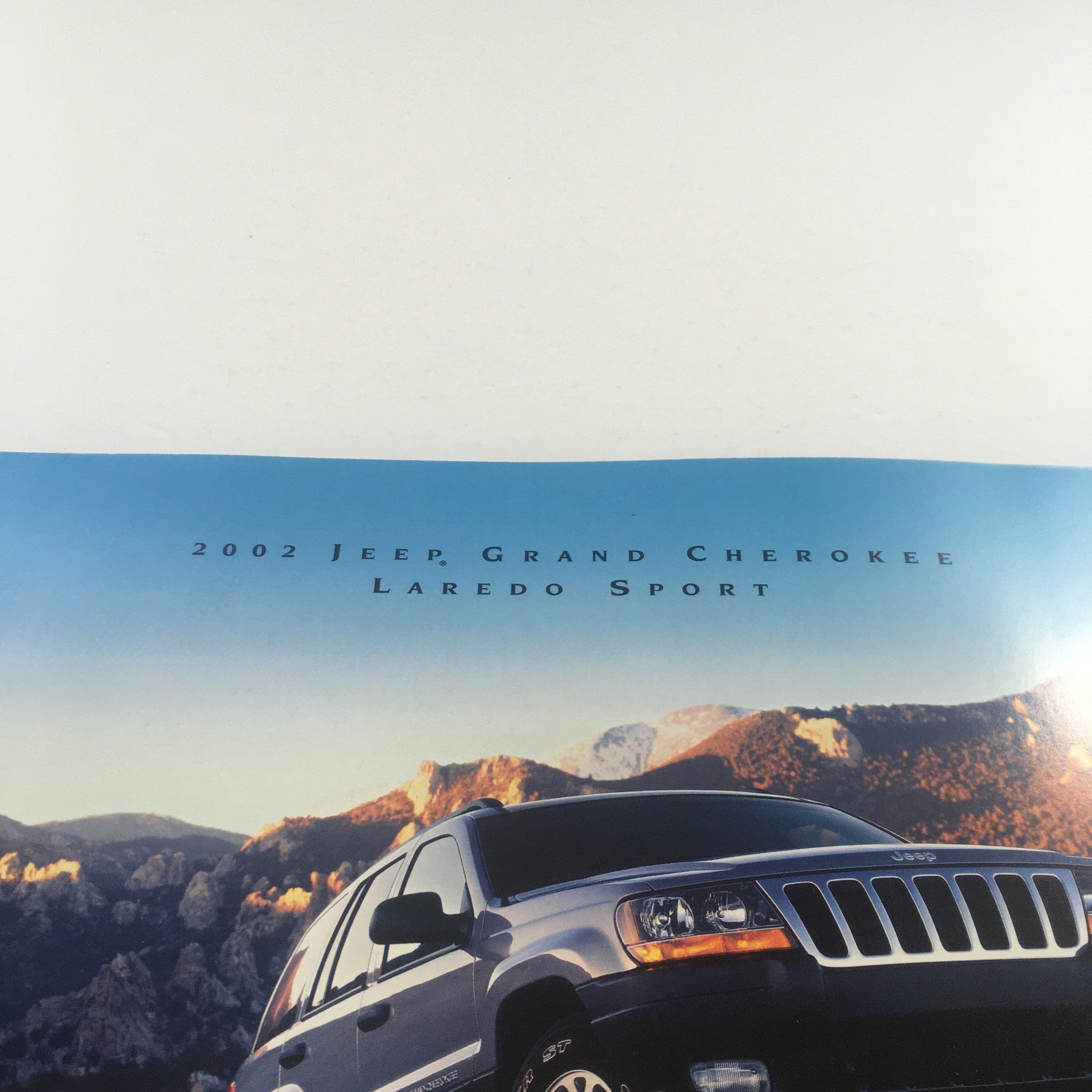 2002 Jeep Grand Cherokee Laredo Sport Dealership Car Auto Brochure Catalog