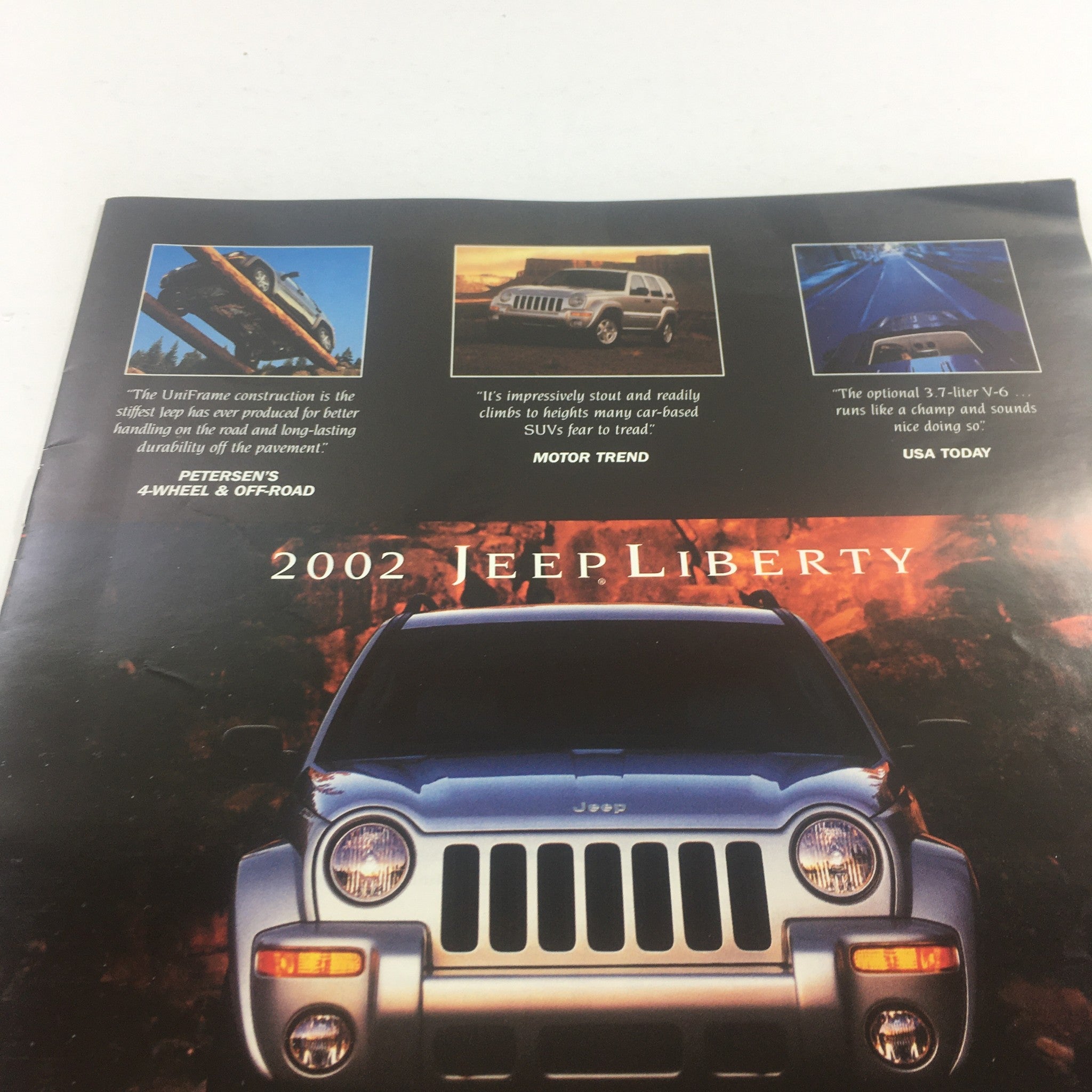 2002 Jeep Liberty 4-Wheel & Off-Road Dealership Car Auto Brochure Catalog