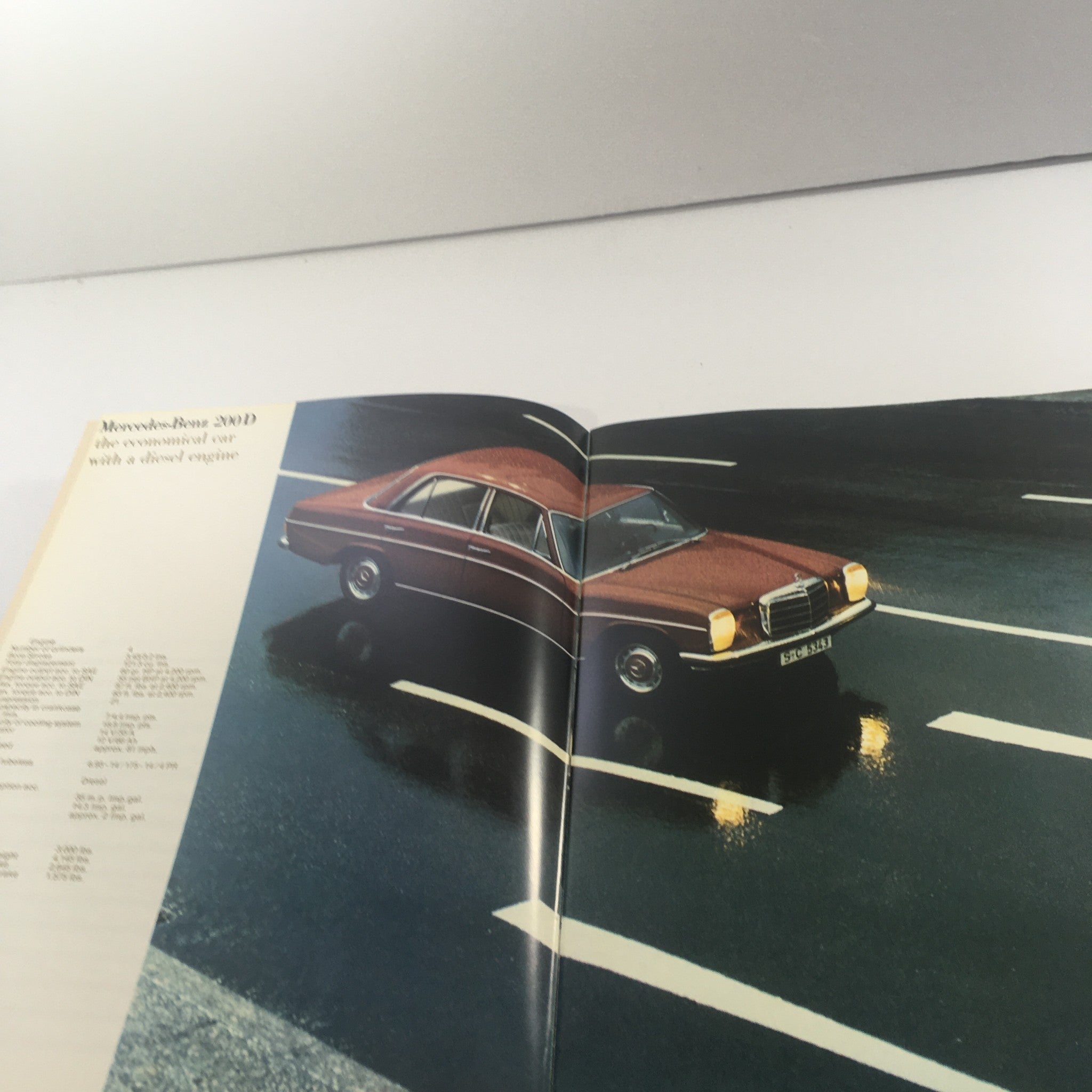 1960s Mercedes-Benz 200-D 220-D passenger programme Car Auto Brochure Catalog