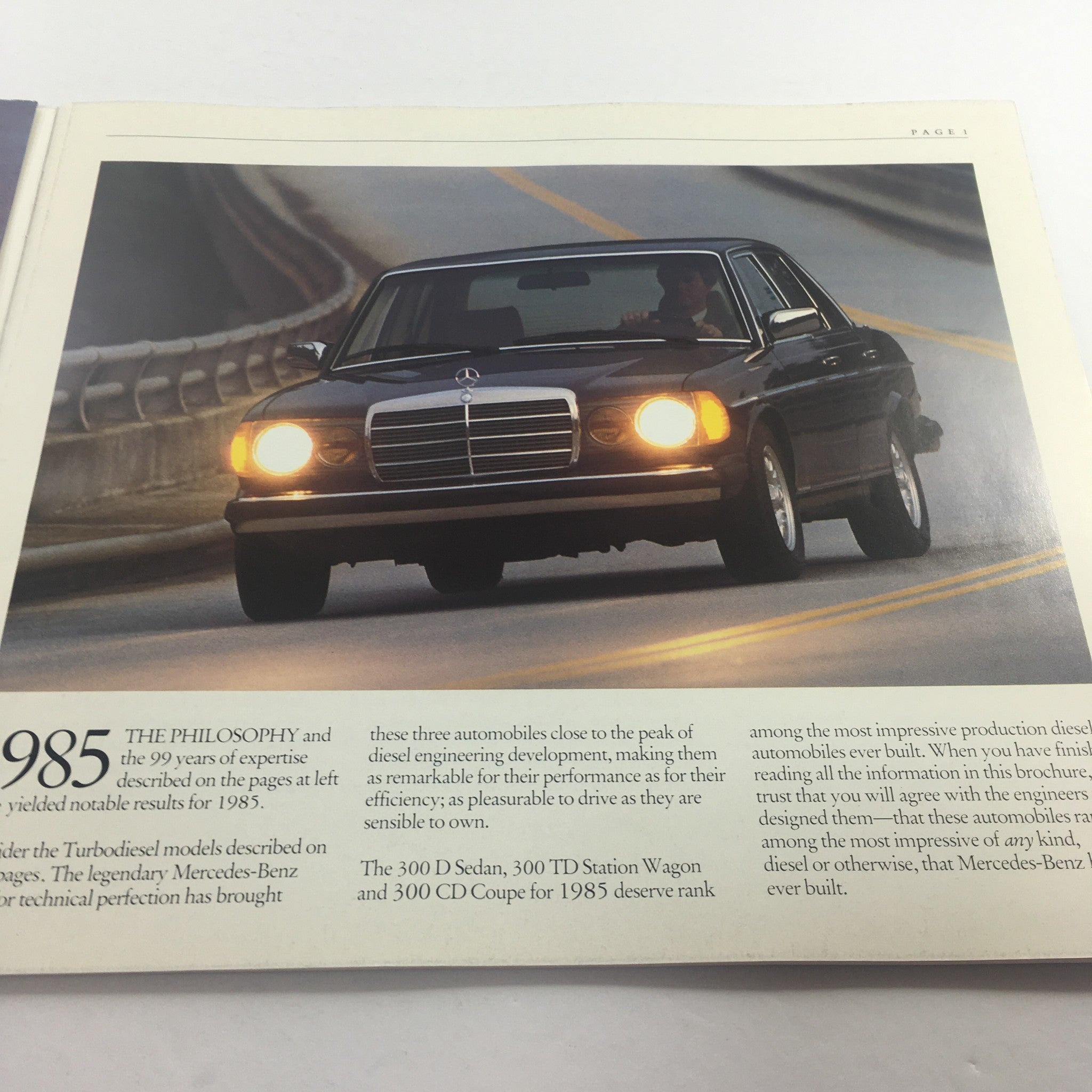 1985 Mercedes-Benz Turbodiesels 300-D Sedan Dealership Car Auto Brochure Catalog