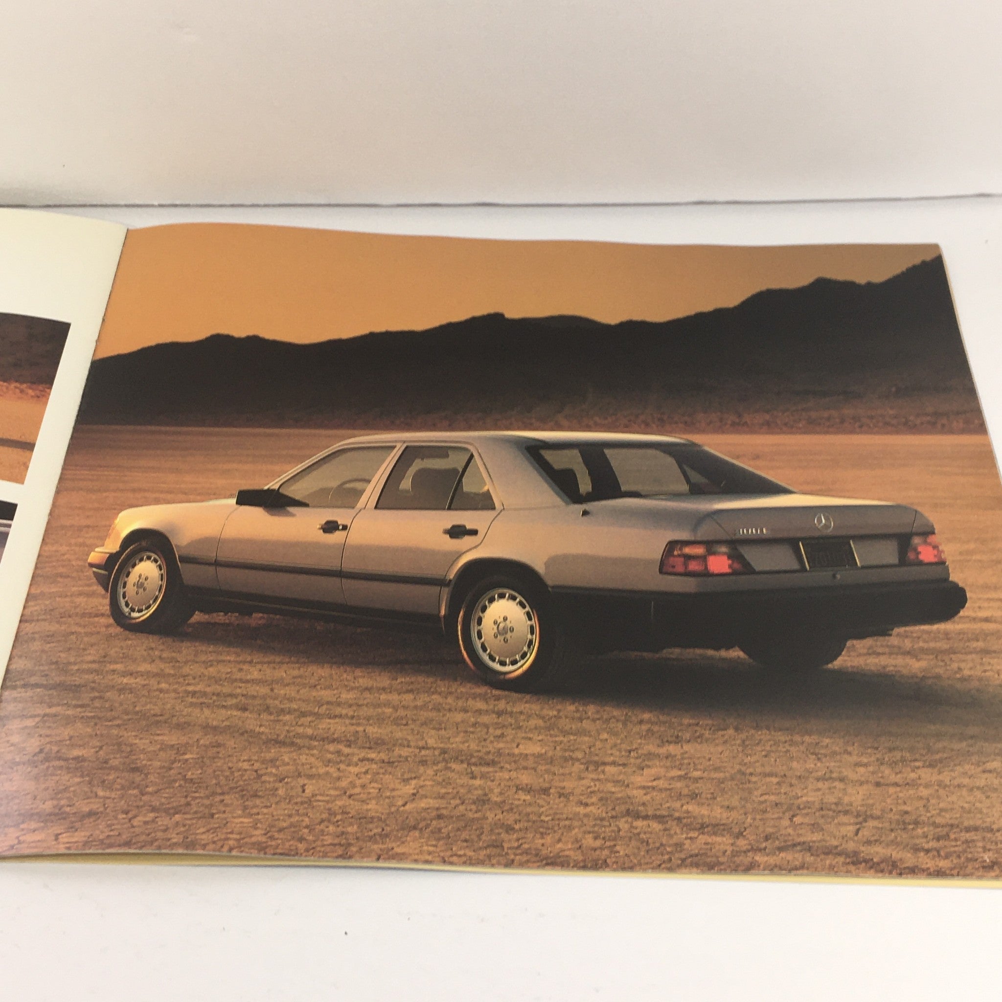 1986 Mercedes-Benz 300-Class Sedan Dealership Car Auto Brochure Catalog