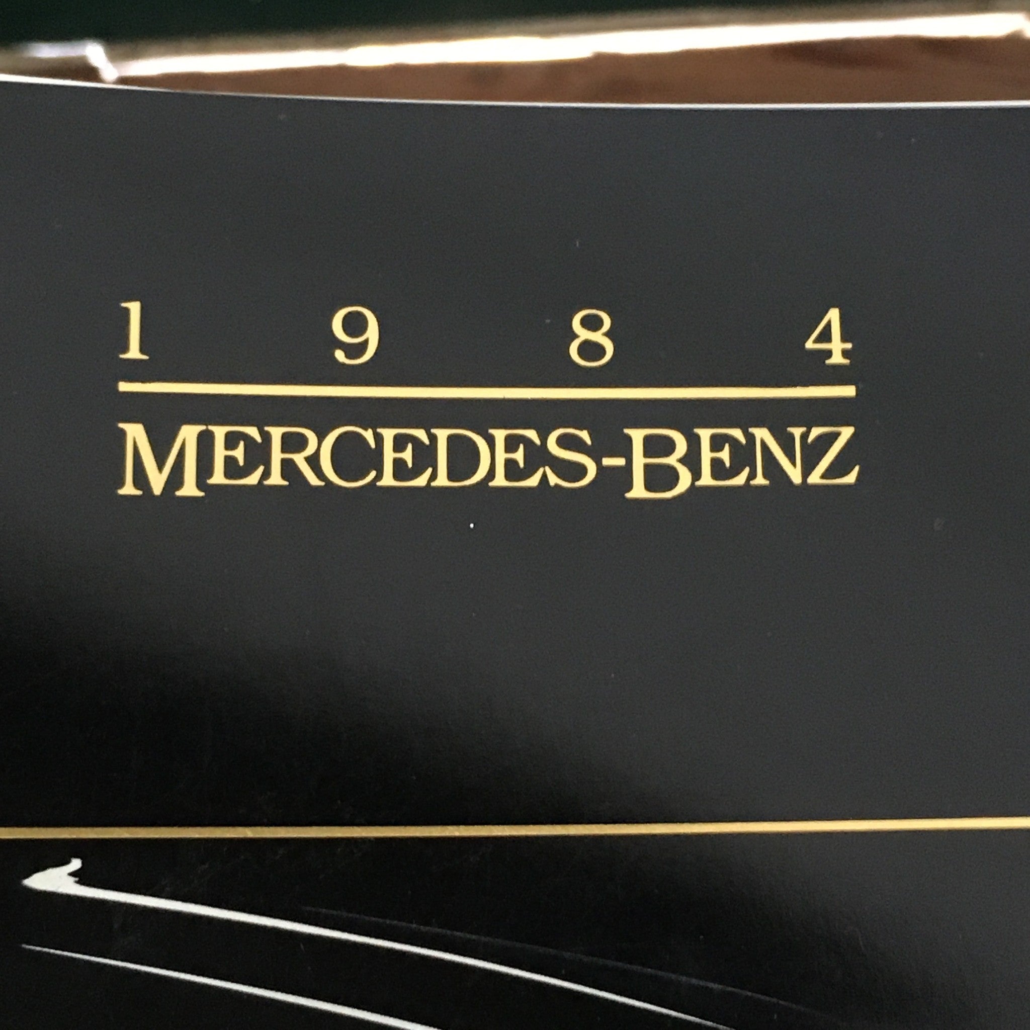 1984 Mercedes-Benz W-126 Dealership Car Auto Brochure Catalog