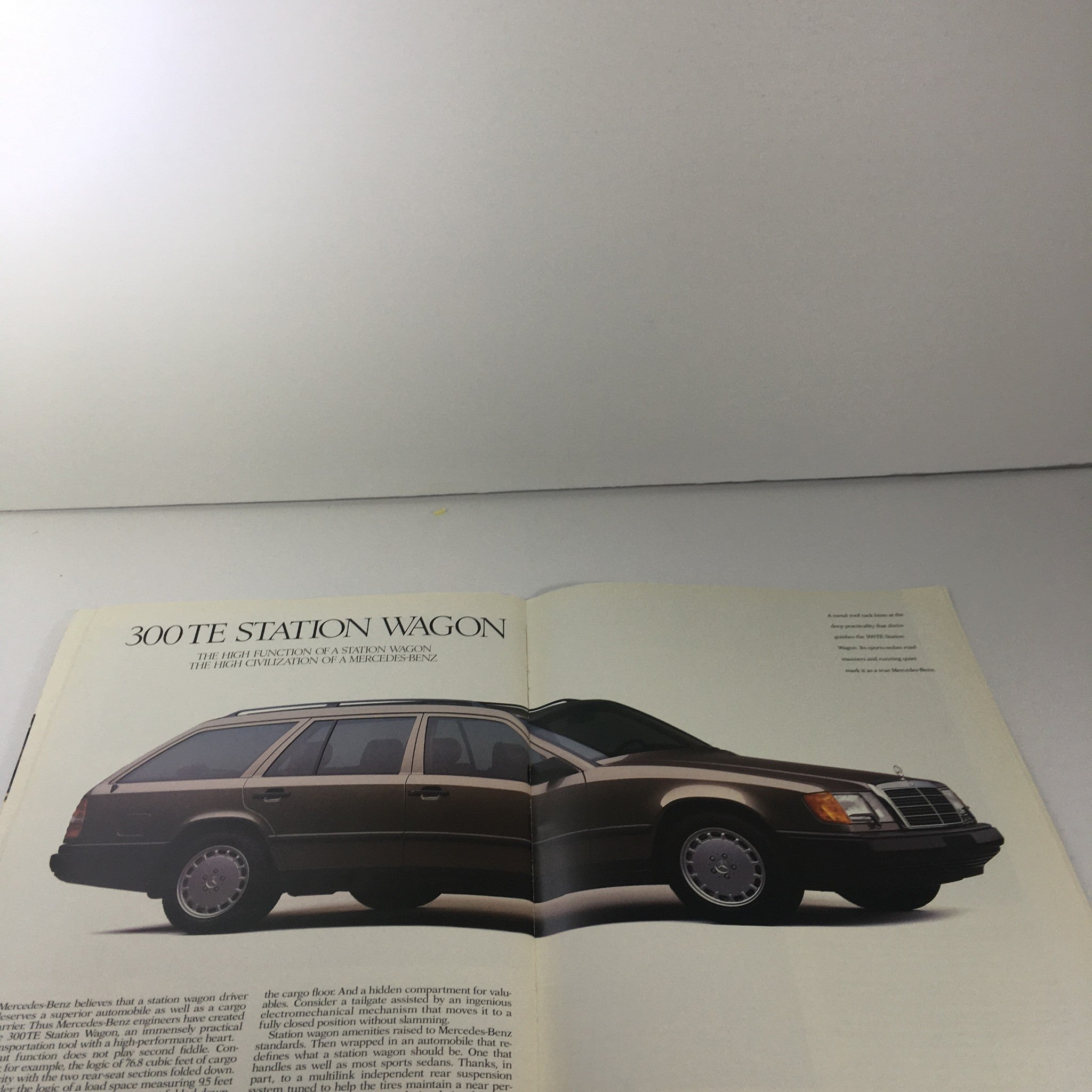 1989 Mercedes-Benz 300-Class 260-E Sedan Dealership Car Auto Brochure Catalog