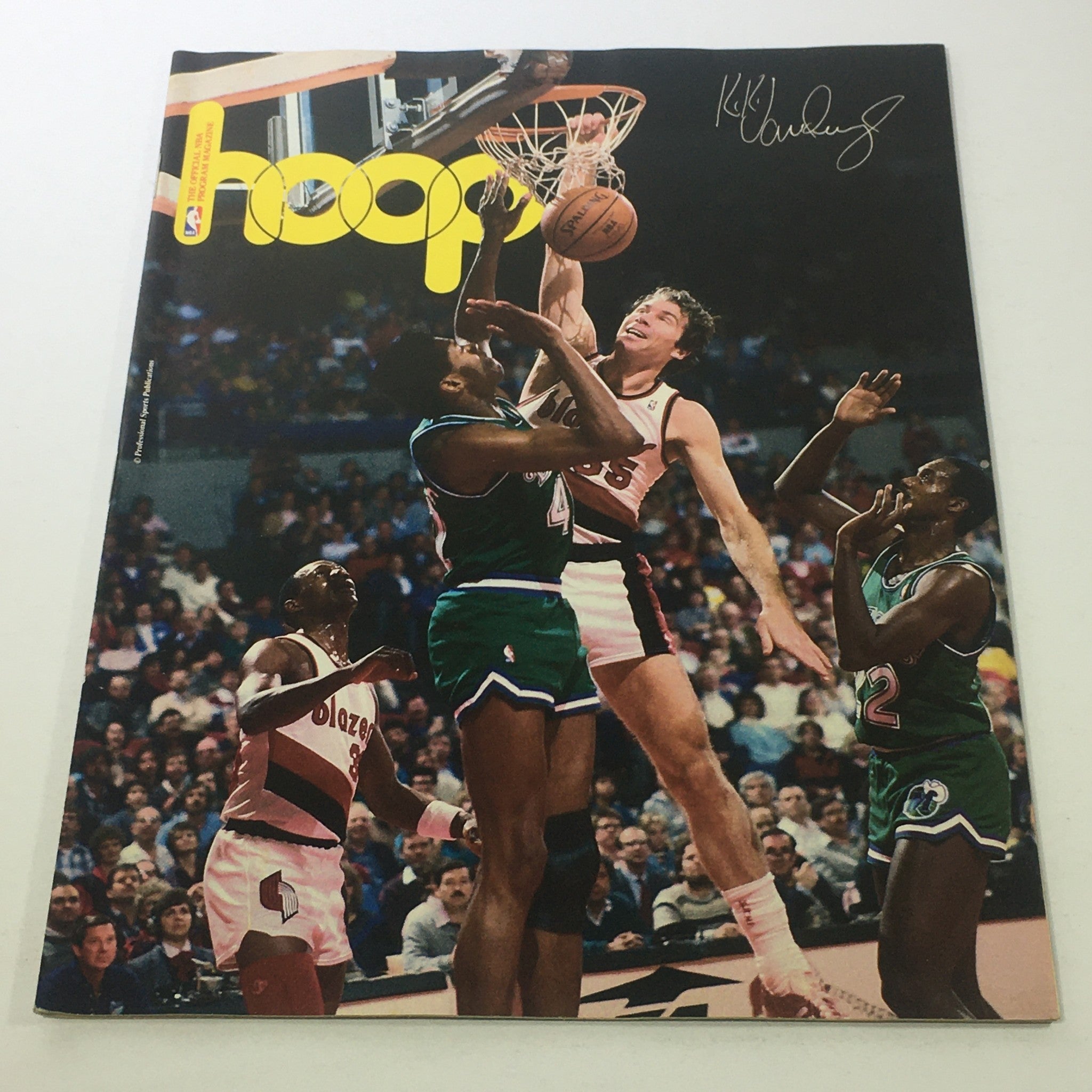 Hoop NBA Magazine: 1980s - Ernest Maurice "Kiki" VanDeWeghe III