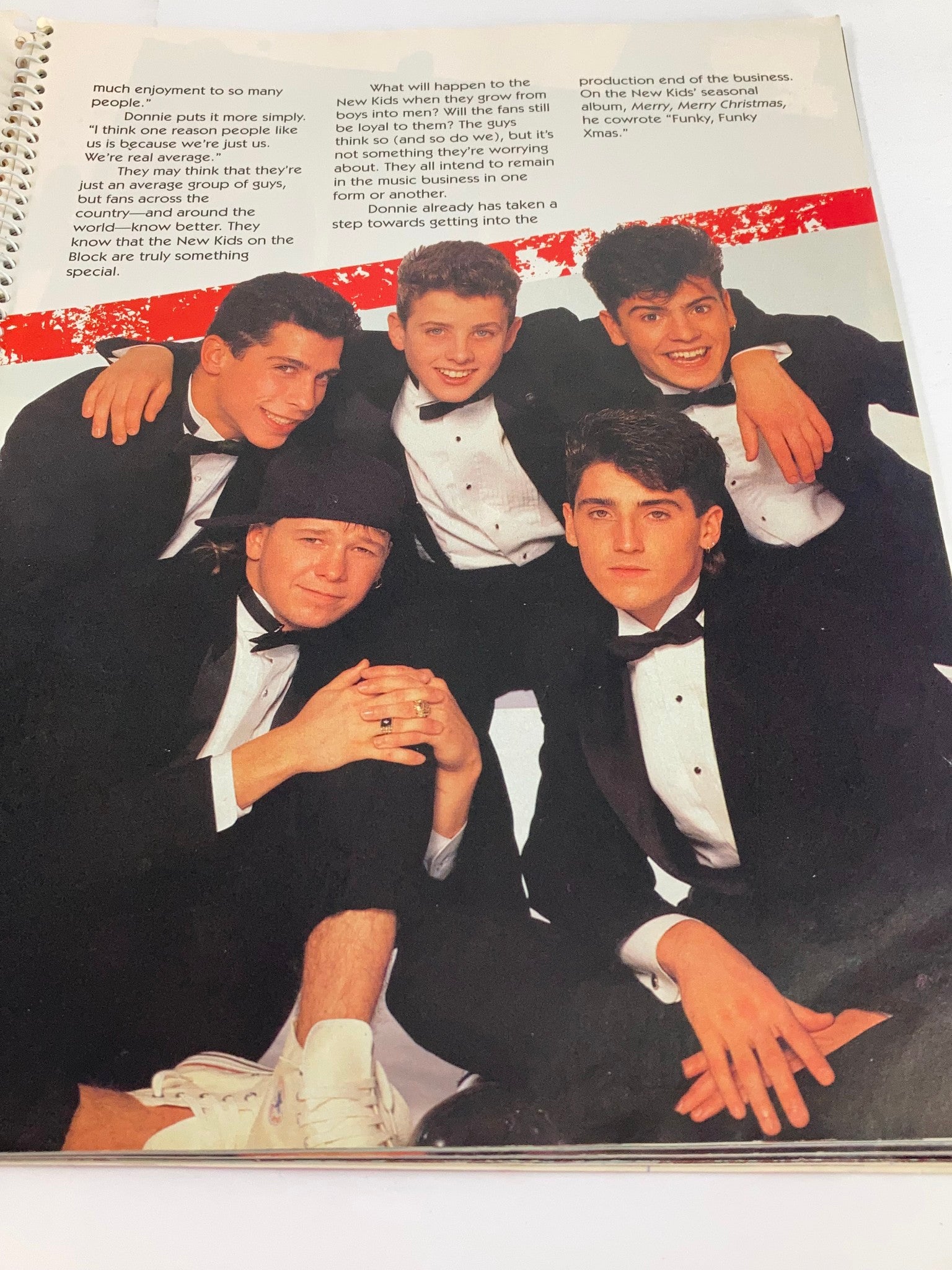 1990 Publications International, Ltd. Presents New Kids On The Block