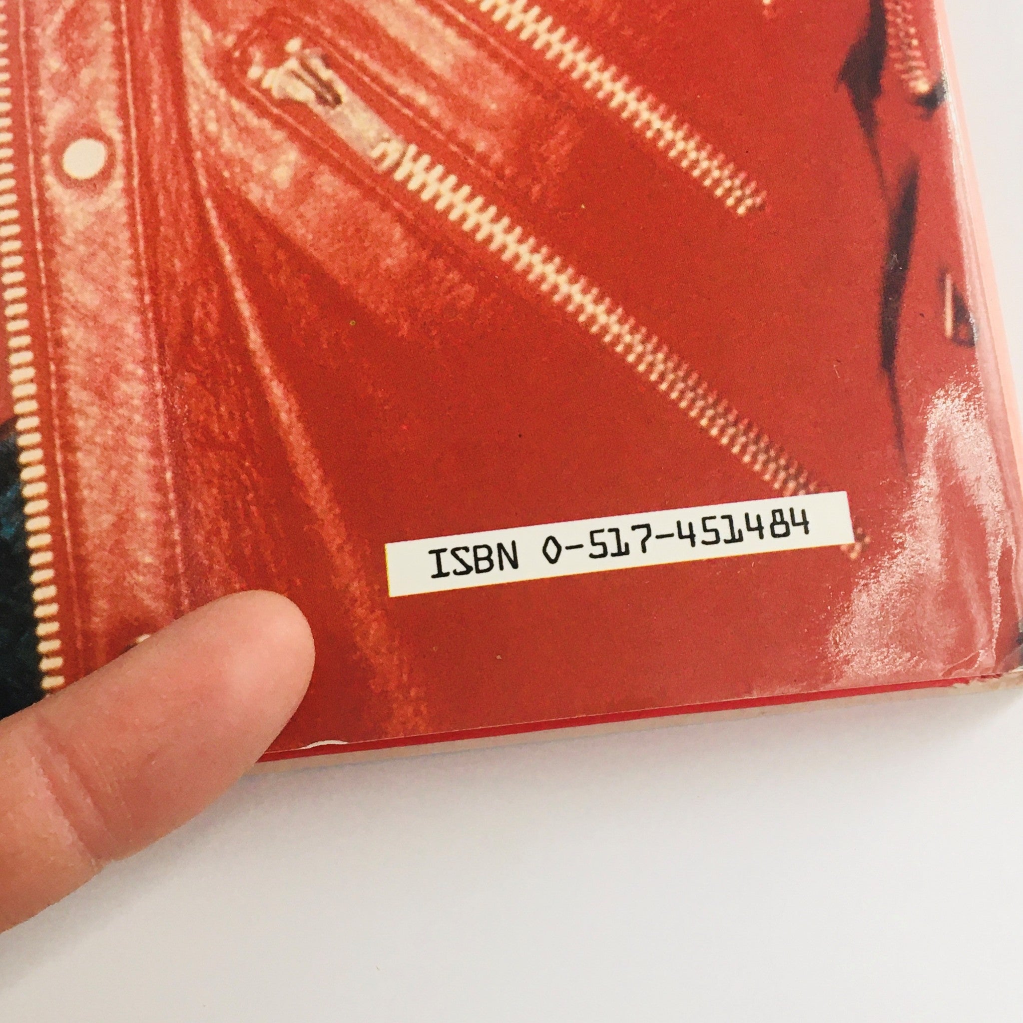 Close-up of the ISBN label on the cover, related to 'Greenwich House 1984 Presents Michael Jackson by Stewart Regan'.