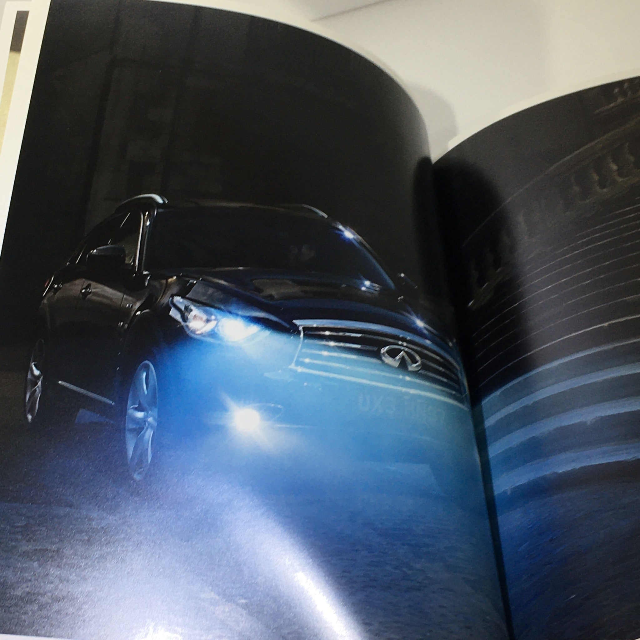 2015 Infiniti QX70-S 590 MPa Dealership Car Auto Brochure Catalog