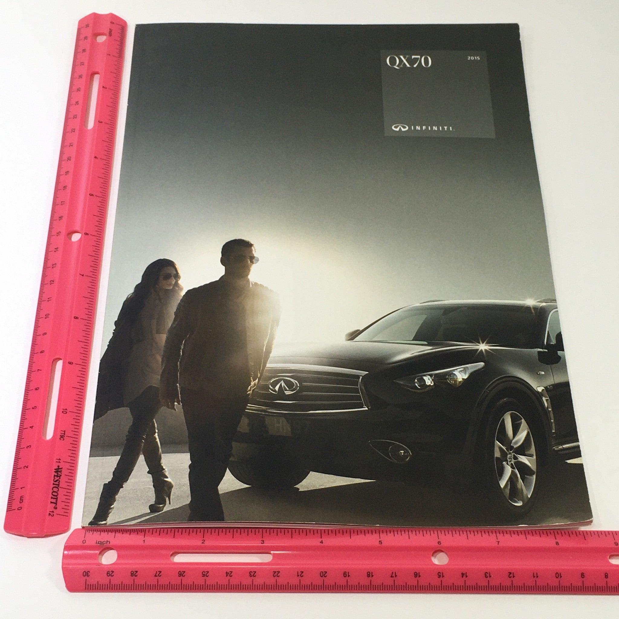 2015 Infiniti QX70-S 590 MPa Dealership Car Auto Brochure Catalog