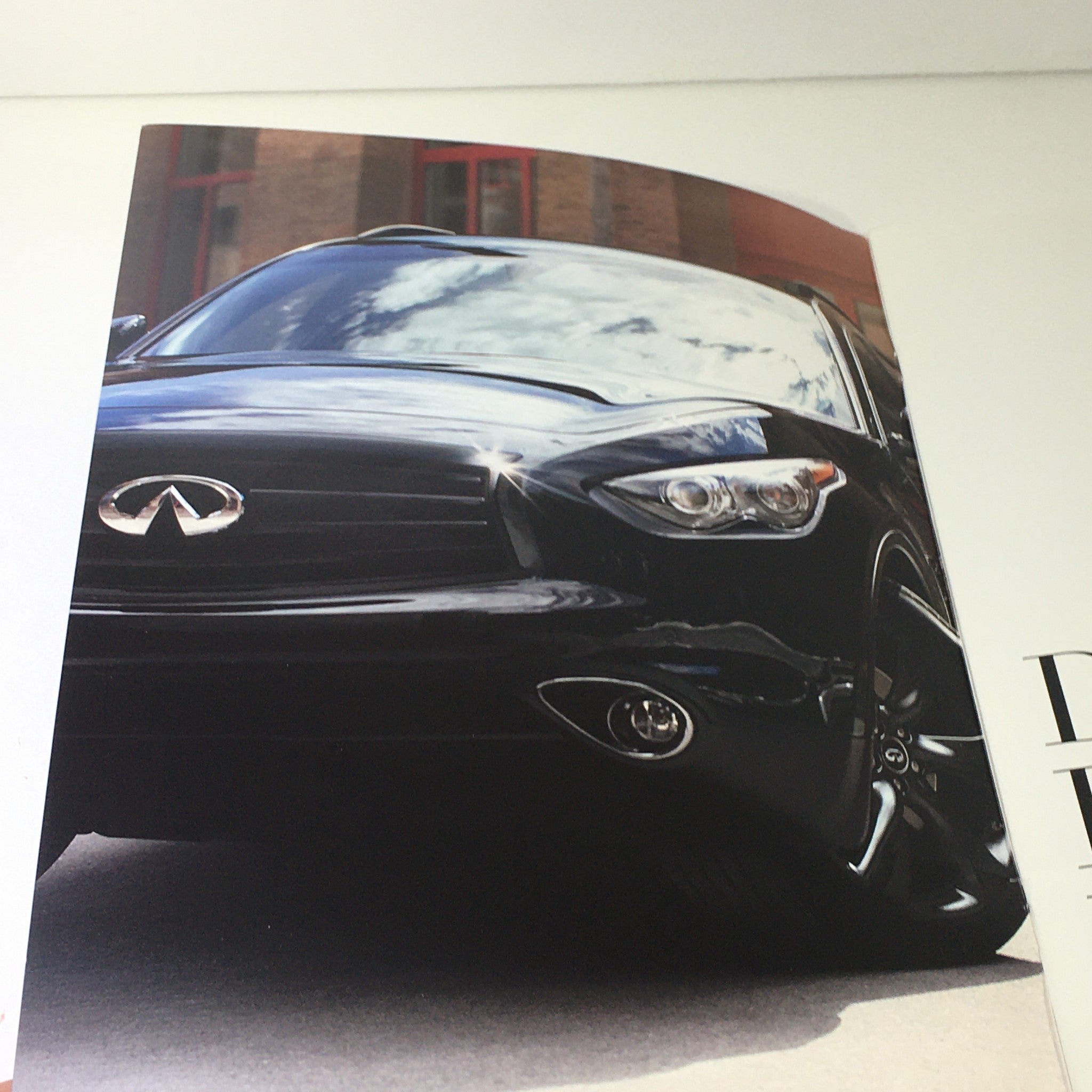 2016 Infiniti QX70 Dealership Car Auto Brochure Catalog