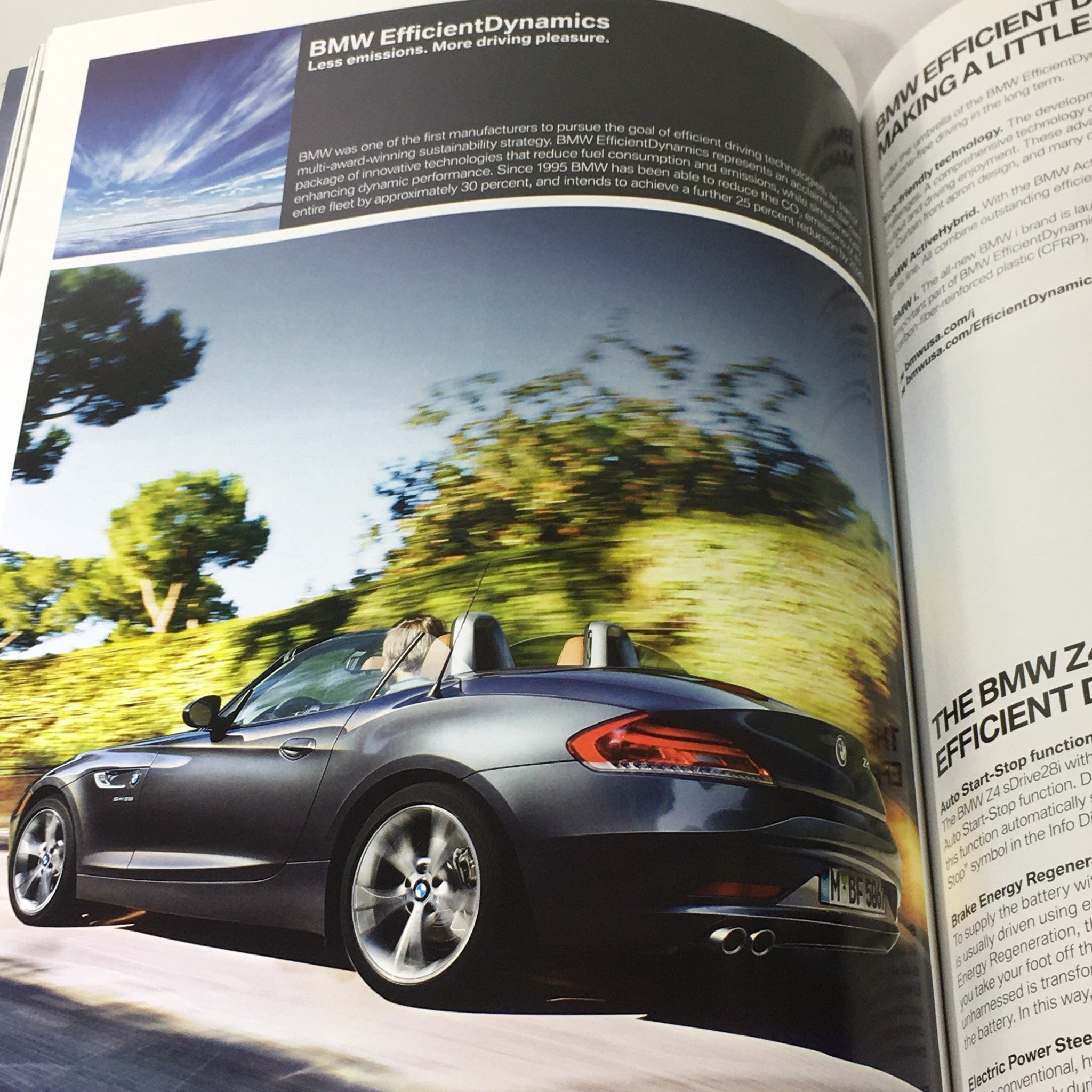 2014 BMW Z4 Roadster Dealership Car Auto Brochure Catalog