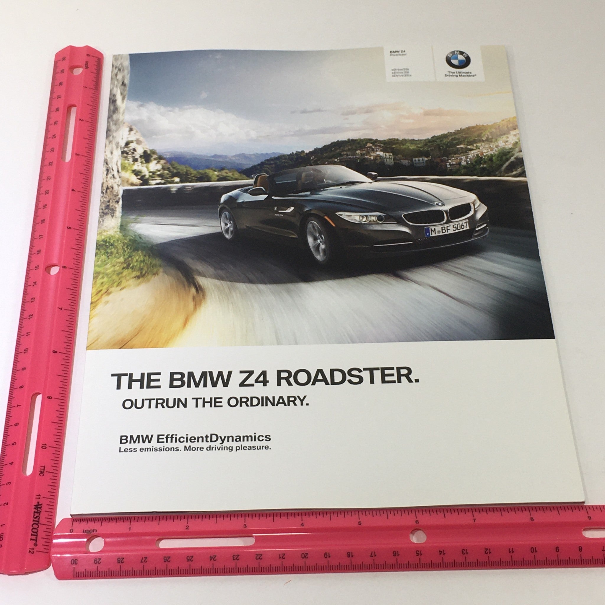 2014 BMW Z4 Roadster Dealership Car Auto Brochure Catalog