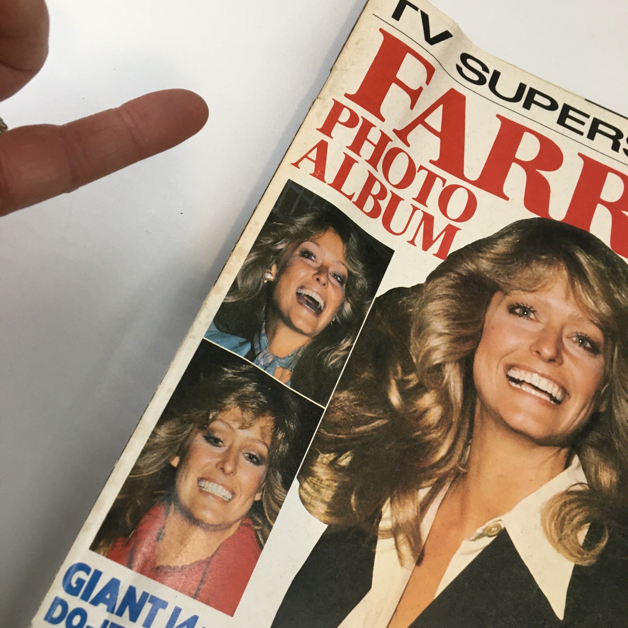 VTG TV Superstar Magazine October 1977 Farrah Fawcett Photo Album No Label