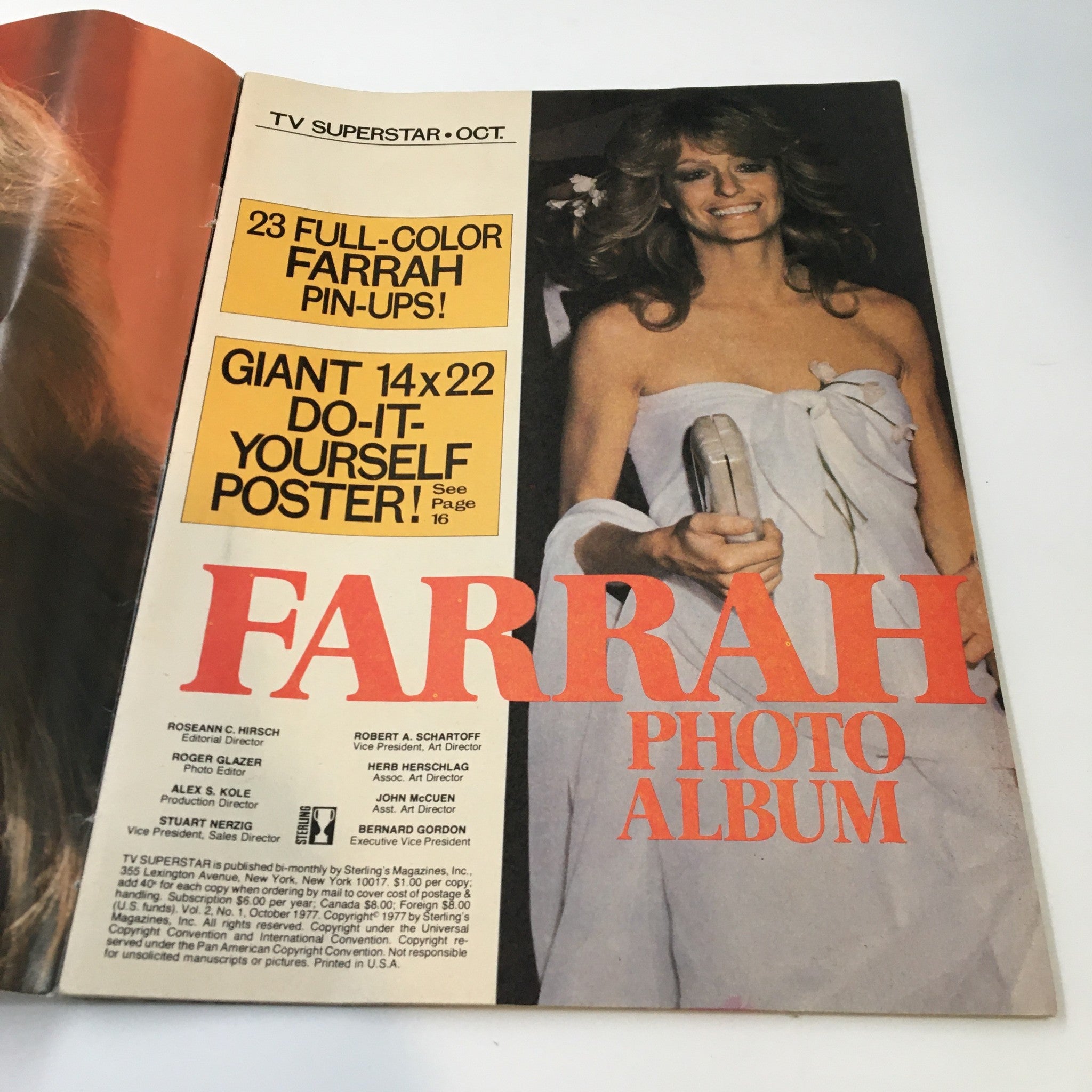 VTG TV Superstar Magazine October 1977 Farrah Fawcett Photo Album No Label