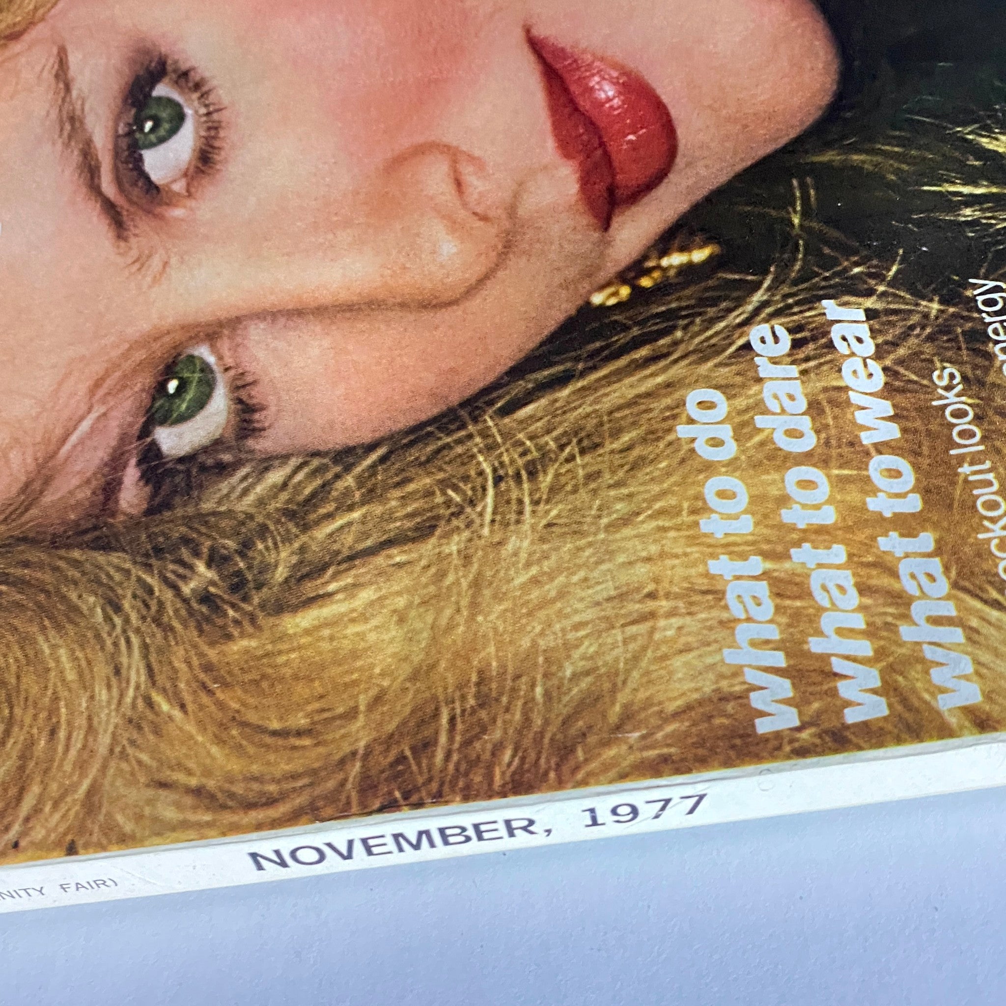Vogue Magazine November 1977 Rene Russo Cover VG