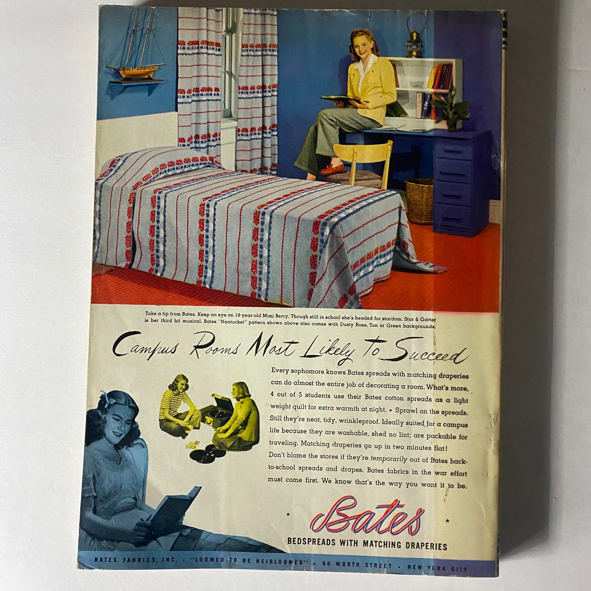 Mademoiselle Magazine August 1943 The College Number No Label