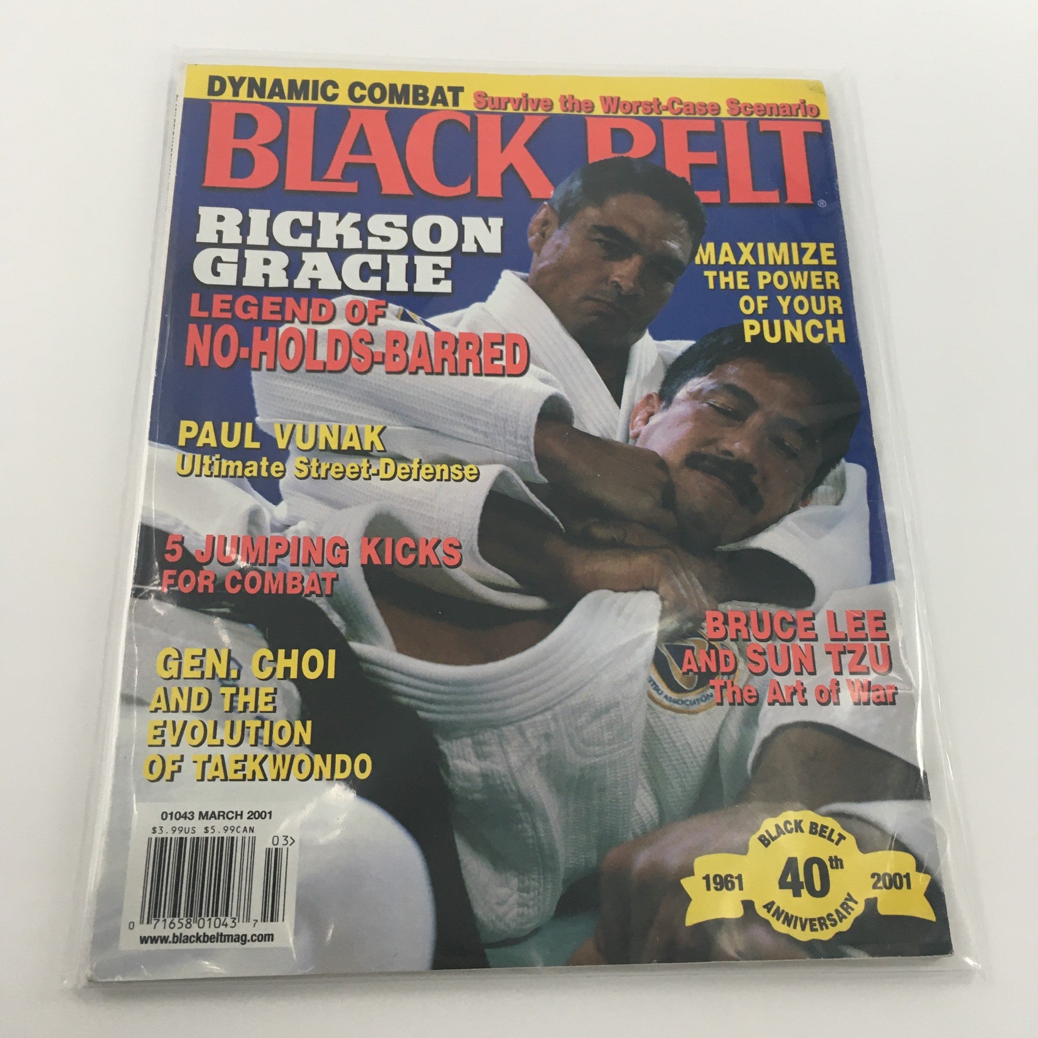 Black Belt Magazine March 2001 Rickson Gracie Legend No-Holds-Barred, Newsstand